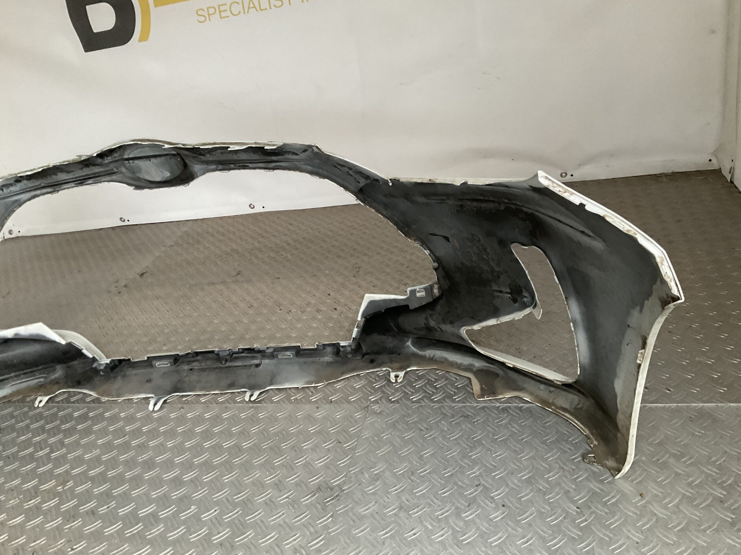 Bumper Toyota Yaris 19-23 52119-0DA00 Voorbumper D7-17616z