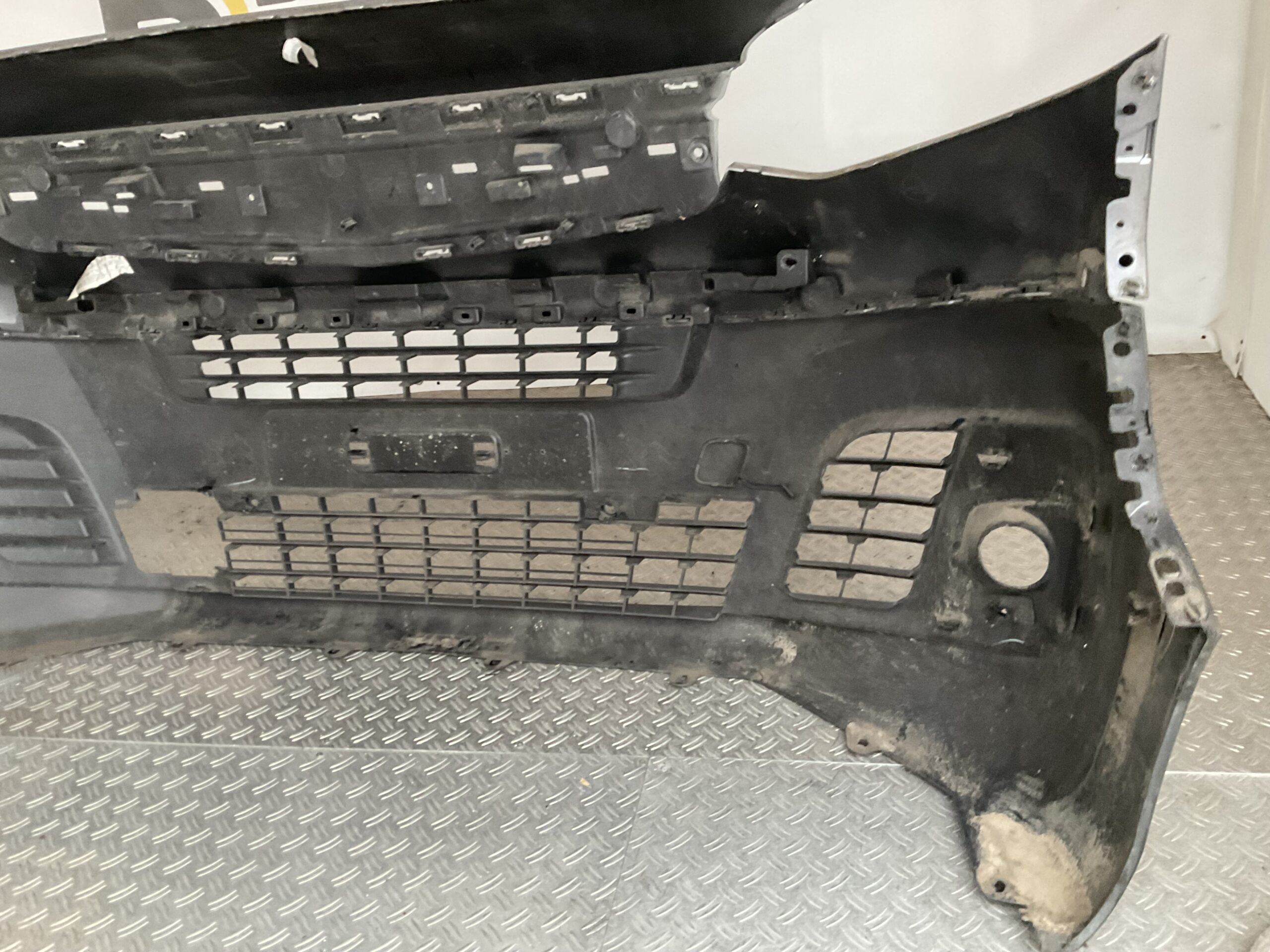 Bumper Opel Vivaro 14-19 9833129877 39201548 Voorbumper G5-17626z