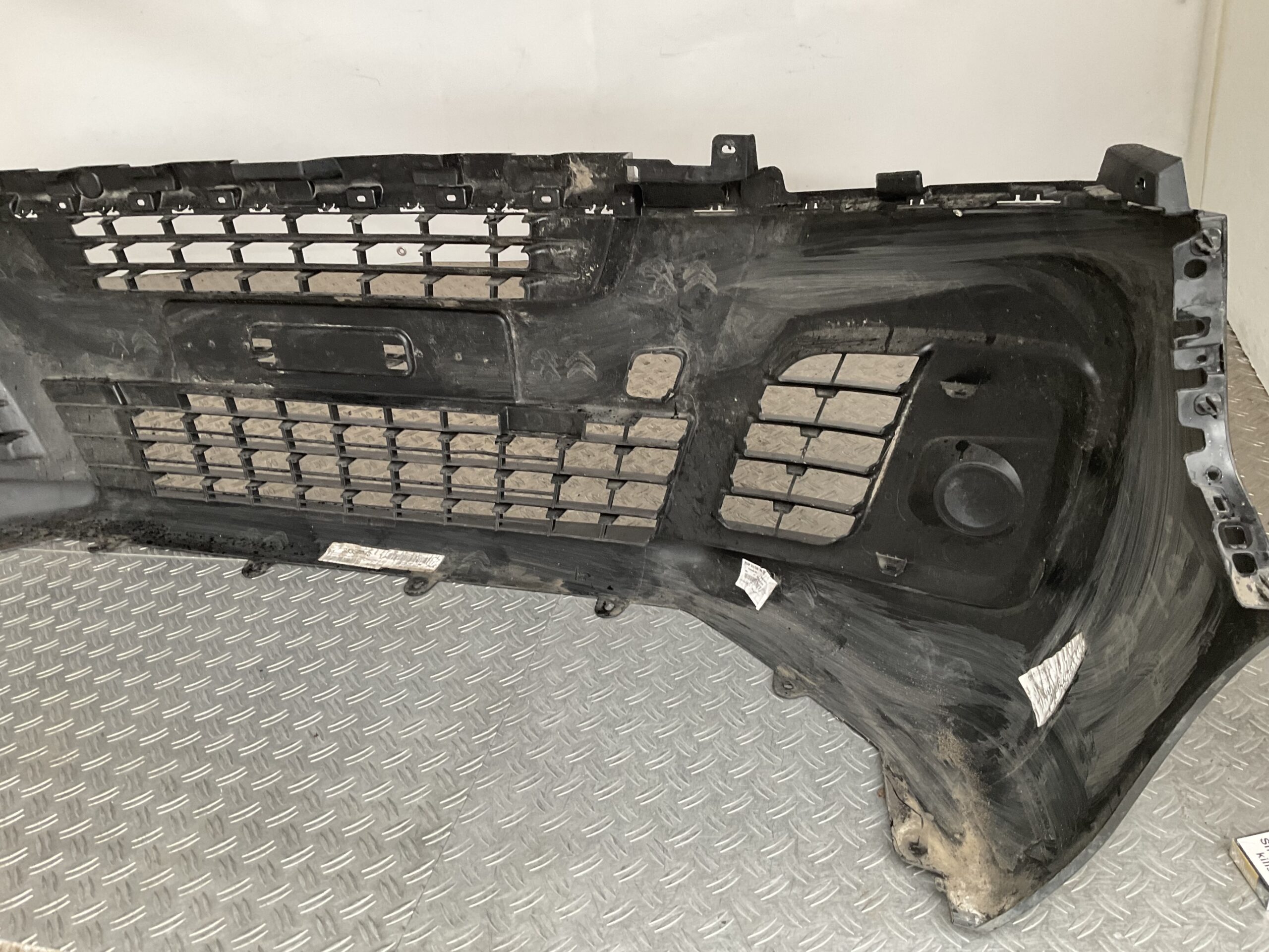 Bumper Peugeot Expert Citroen Jumpy 18-23 9808639977 Voorbumper J5-17666z