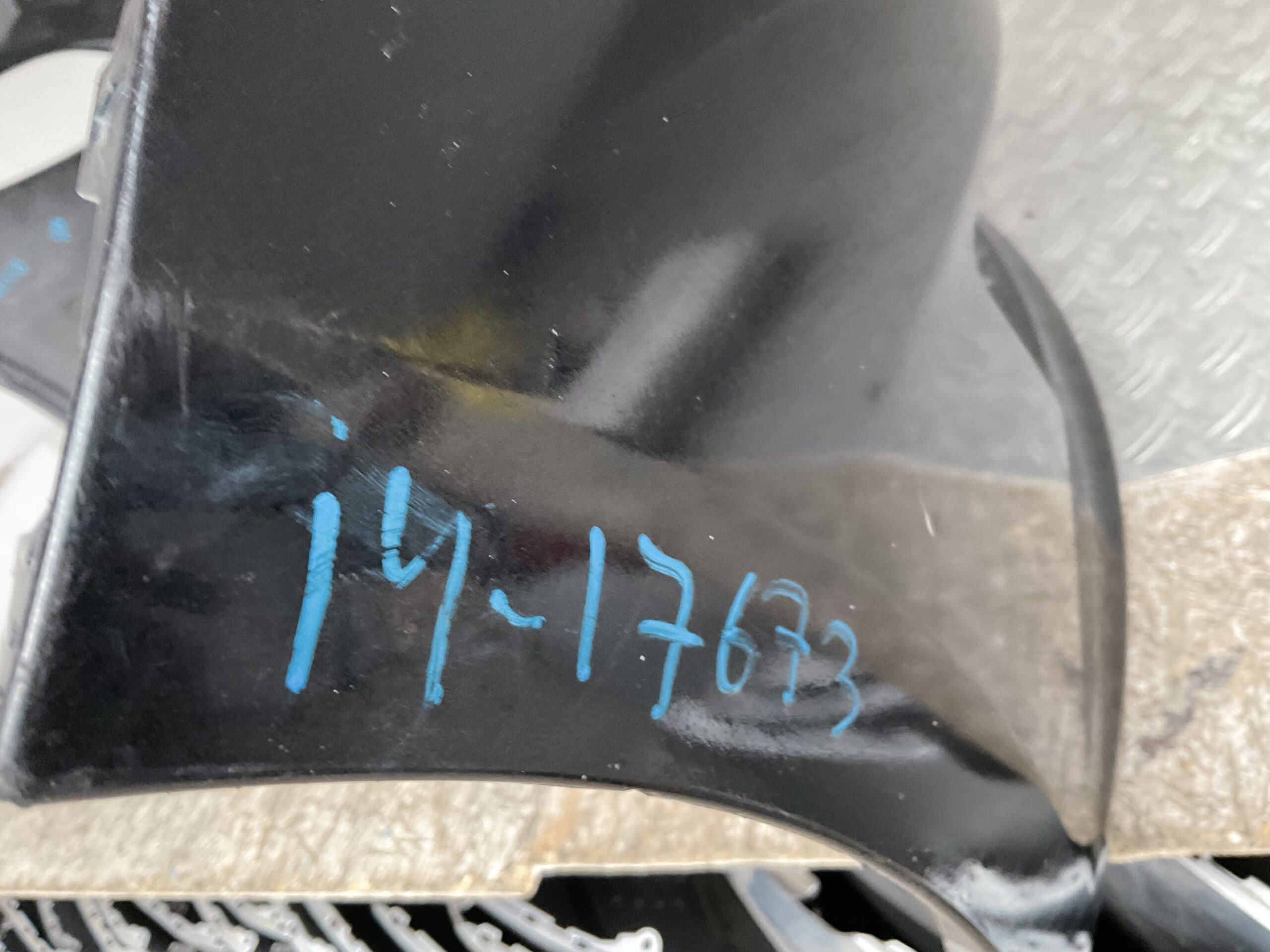 Bumper Opel Astra J Facelift 12-16 13368660 Voorbumper i4-17673z