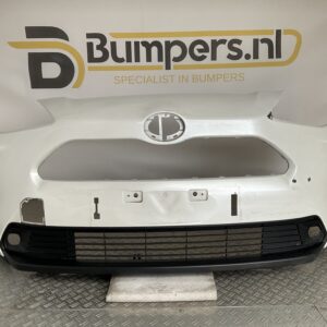 Bumper Toyota Yaris Cross 20-25 pdc 52119-0DC20 Voorbumper D5-17679z
