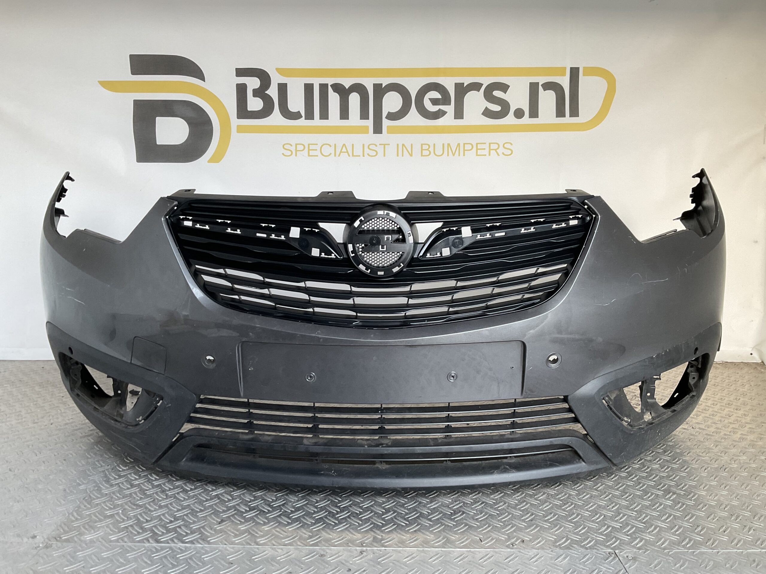 Bumper Opel Crossland pdc 17-22 39097370 Voorbumper i5-16656z