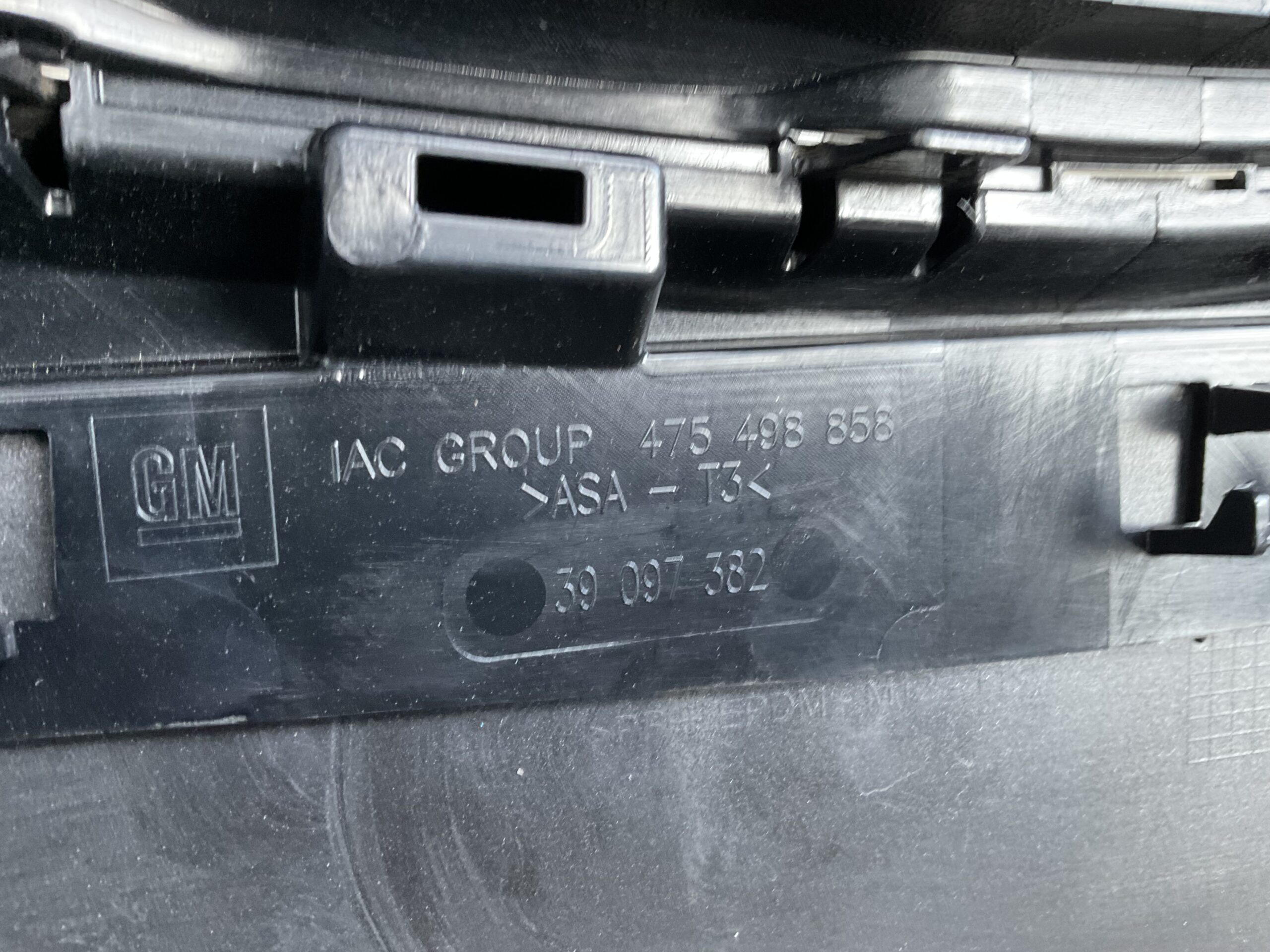 Bumper Opel Crossland pdc 17-22 39097370 Voorbumper i5-16656z