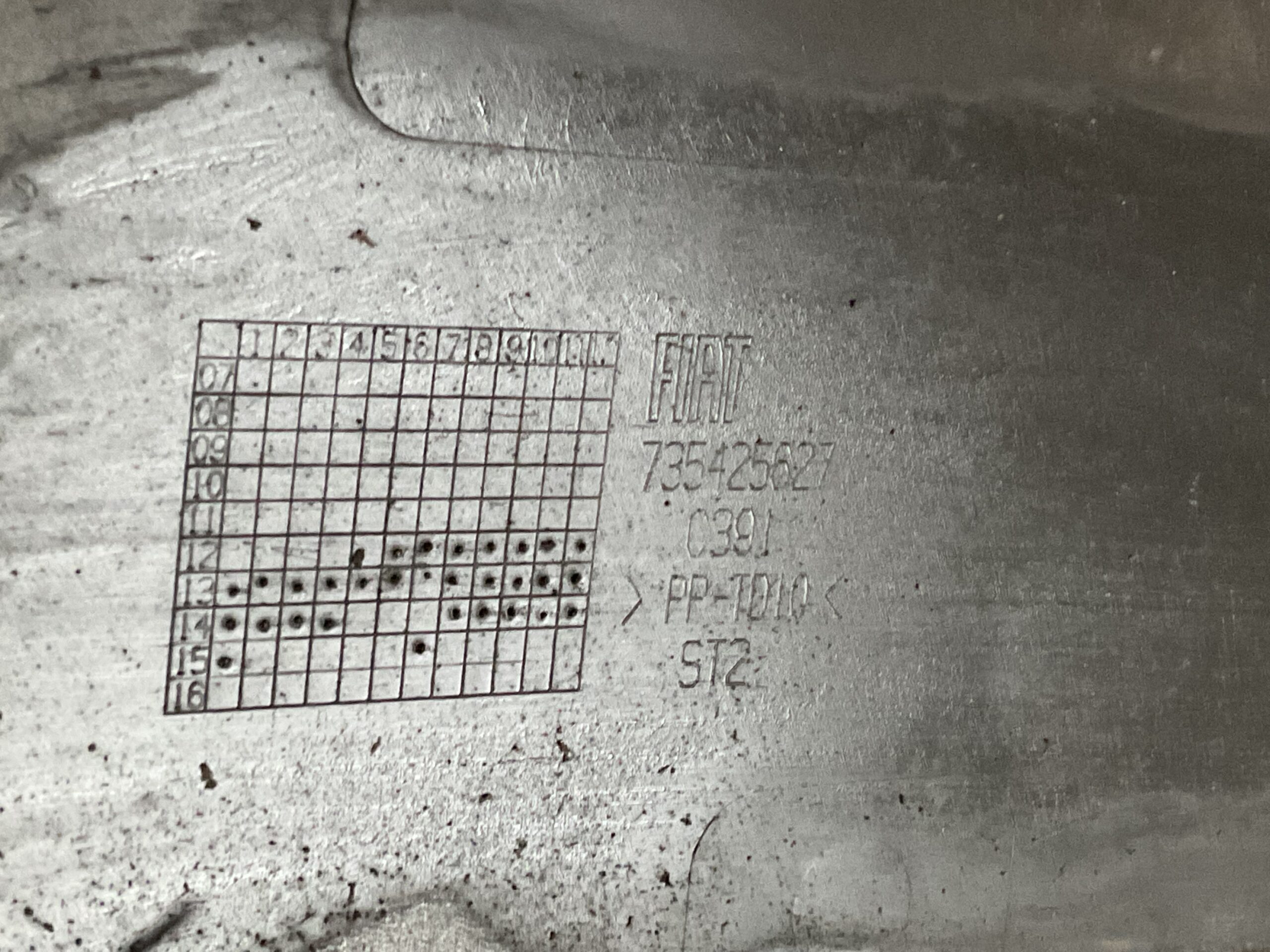 Bumper Fiat 500 735425627 Achterbumper F4-16880z