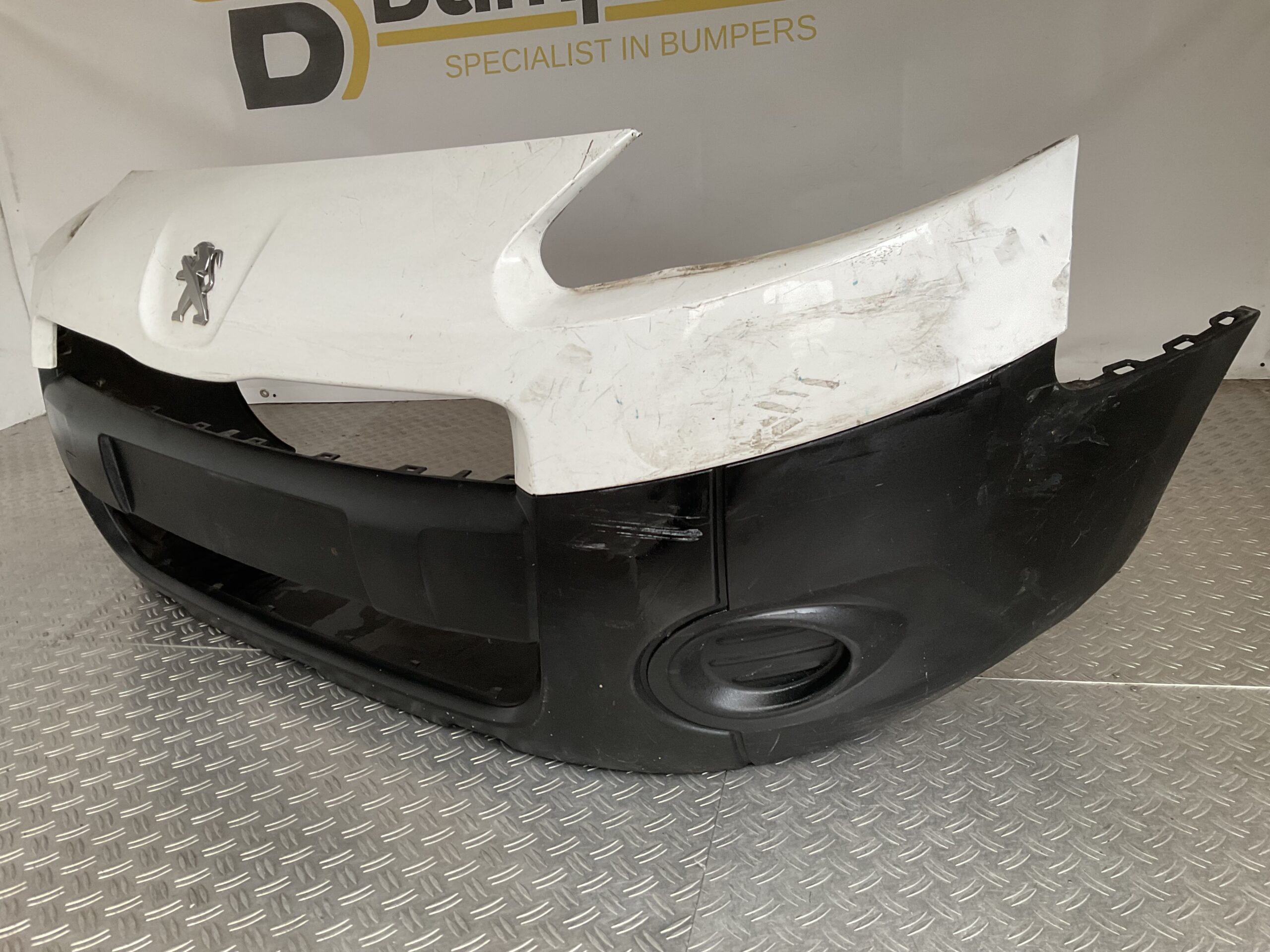 Bumper Peugeot Berlingo 12- 91-7693 Voorbumper D10-17044z