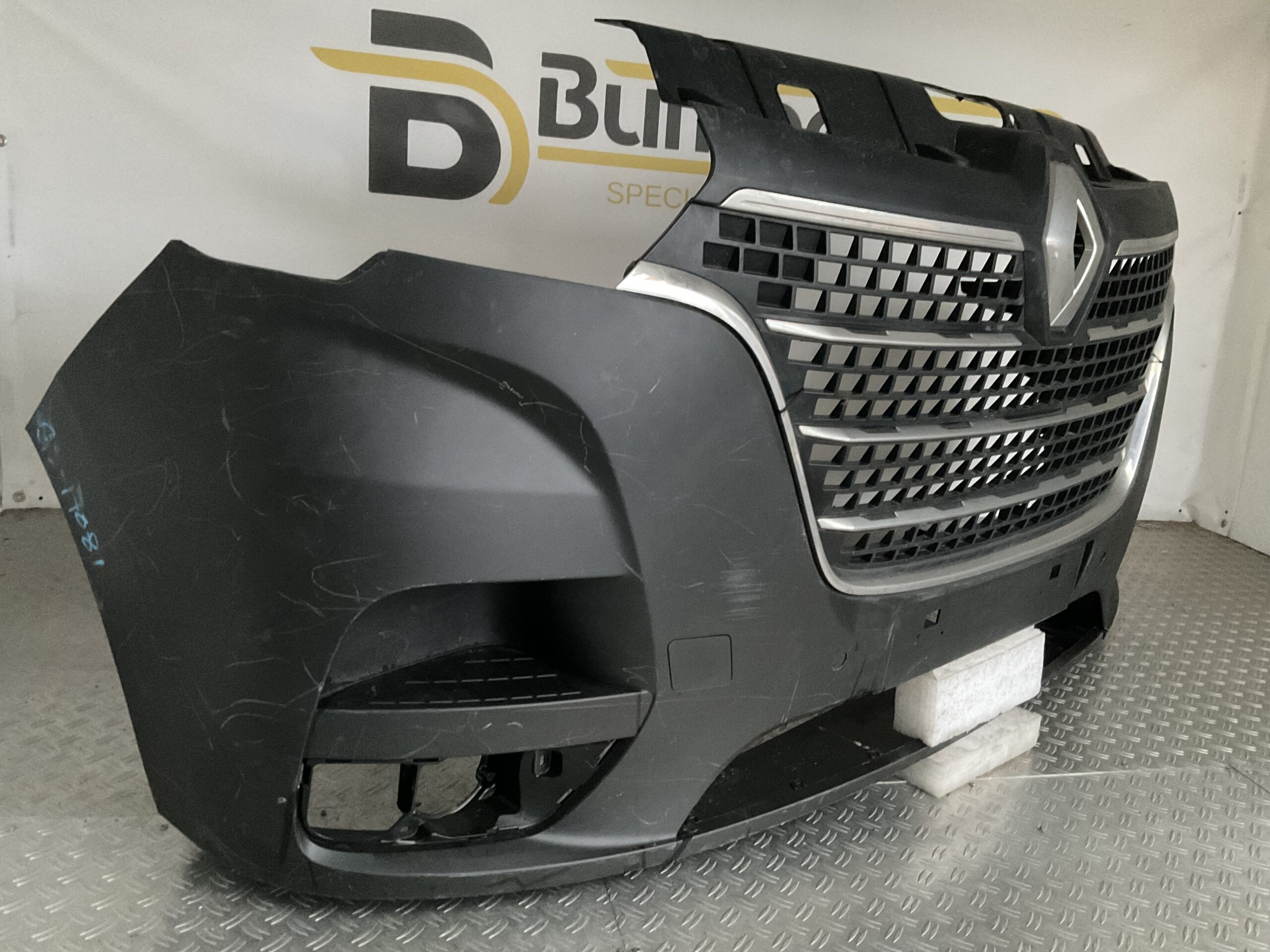 Bumper Renault Master 3 19-24 620228205R Voorbumper G5-17081z