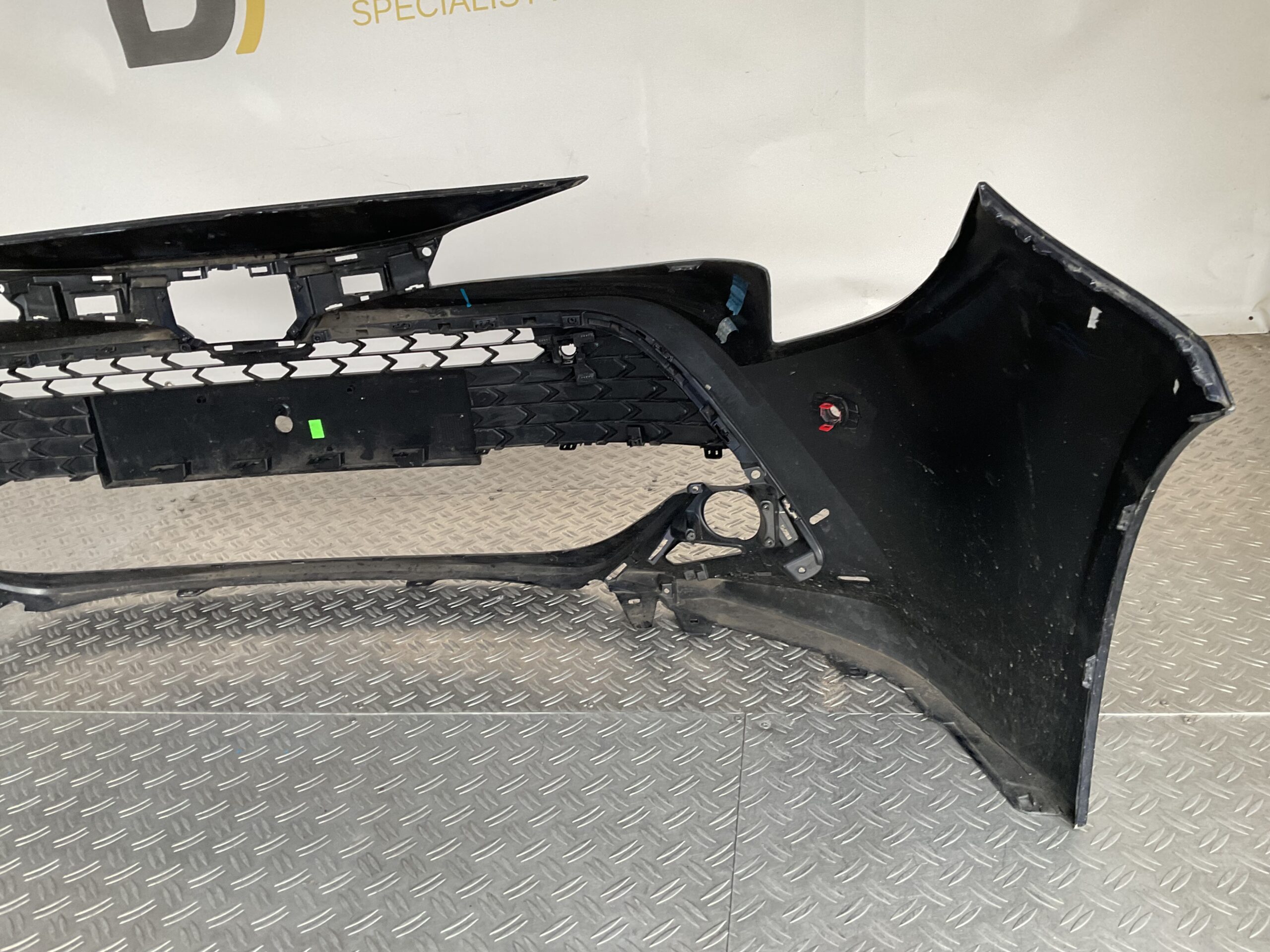 Bumper Toyota Corolla E21 18-24 52119-02j90 Voorbumper D4-17131z