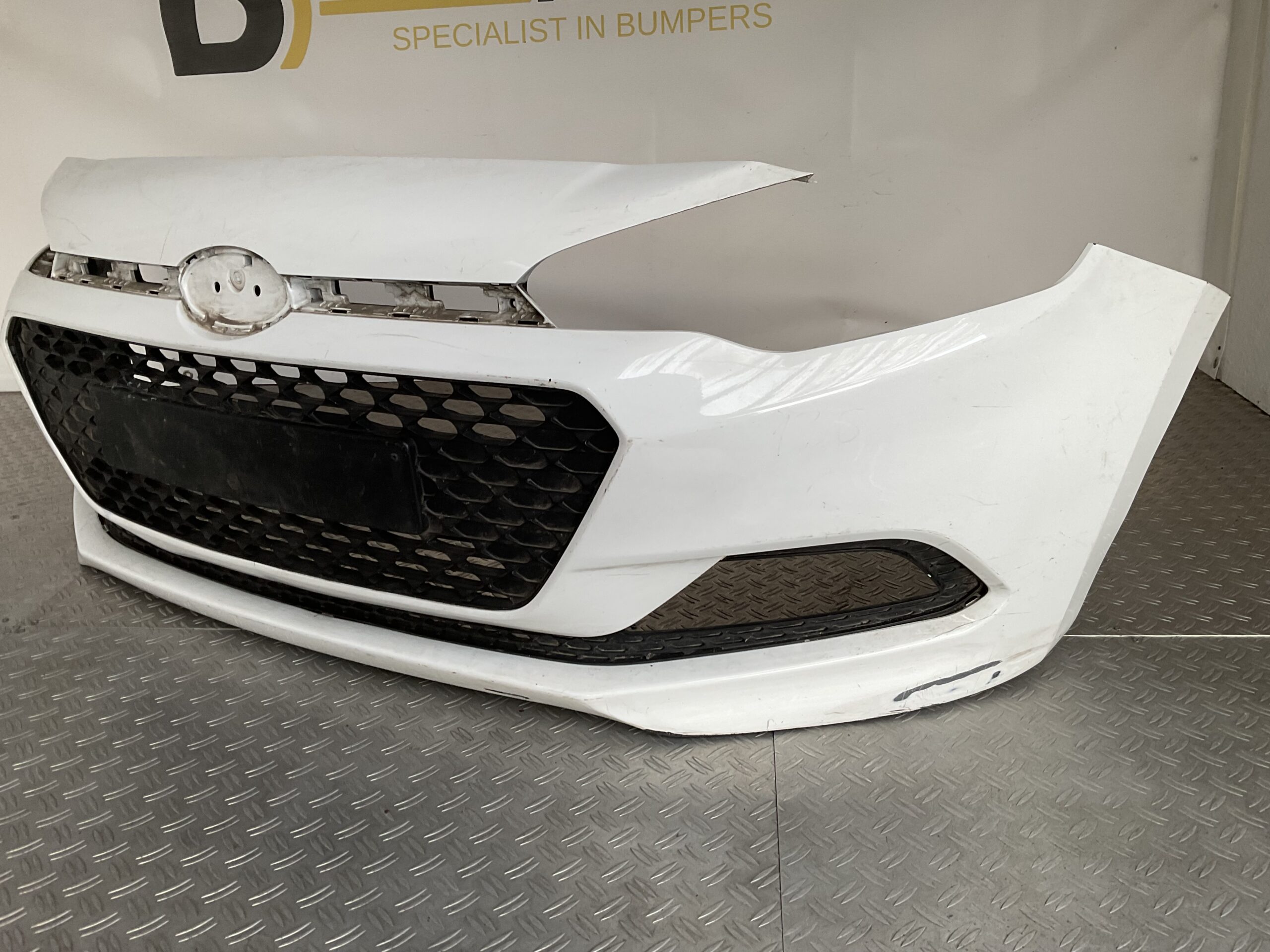Bumper Hyundai i20 13-16 86511-C8010 Voorbumper E3-16577z