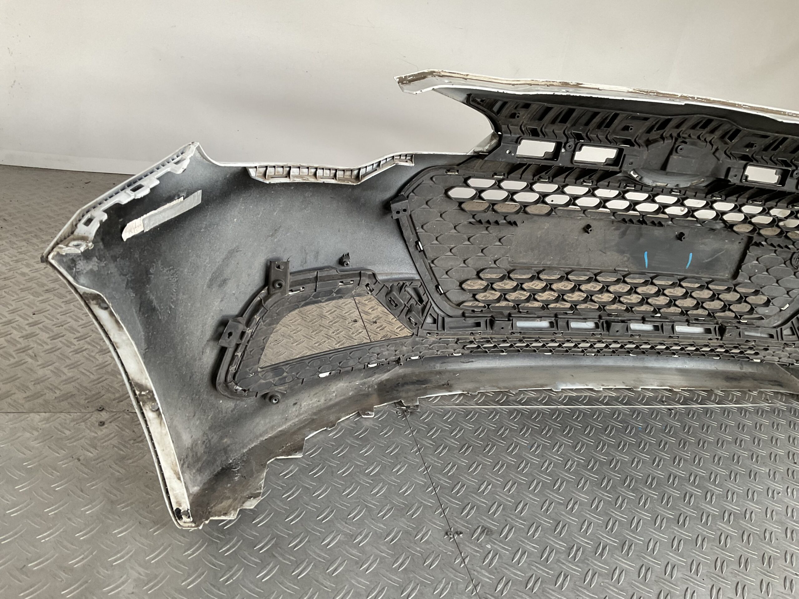 Bumper Hyundai i20 13-16 86511-C8010 Voorbumper E3-16577z