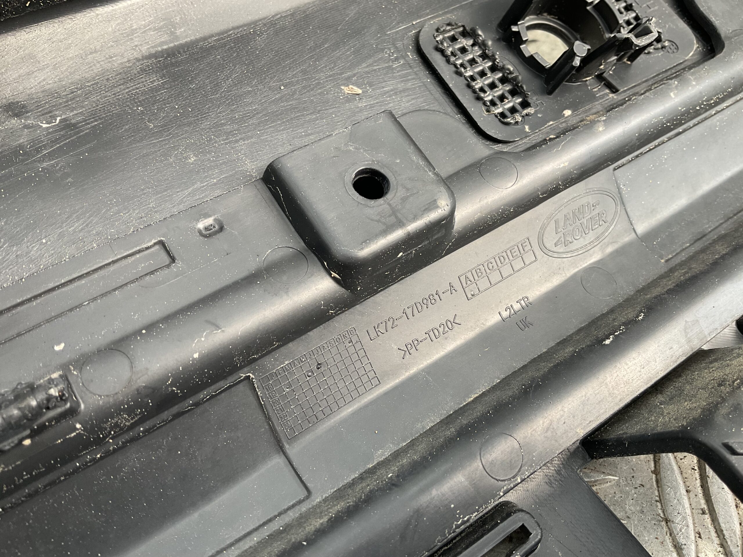 Bumper Land Rover Discovery Sport 20- LK72-17D981-A Achterbumper