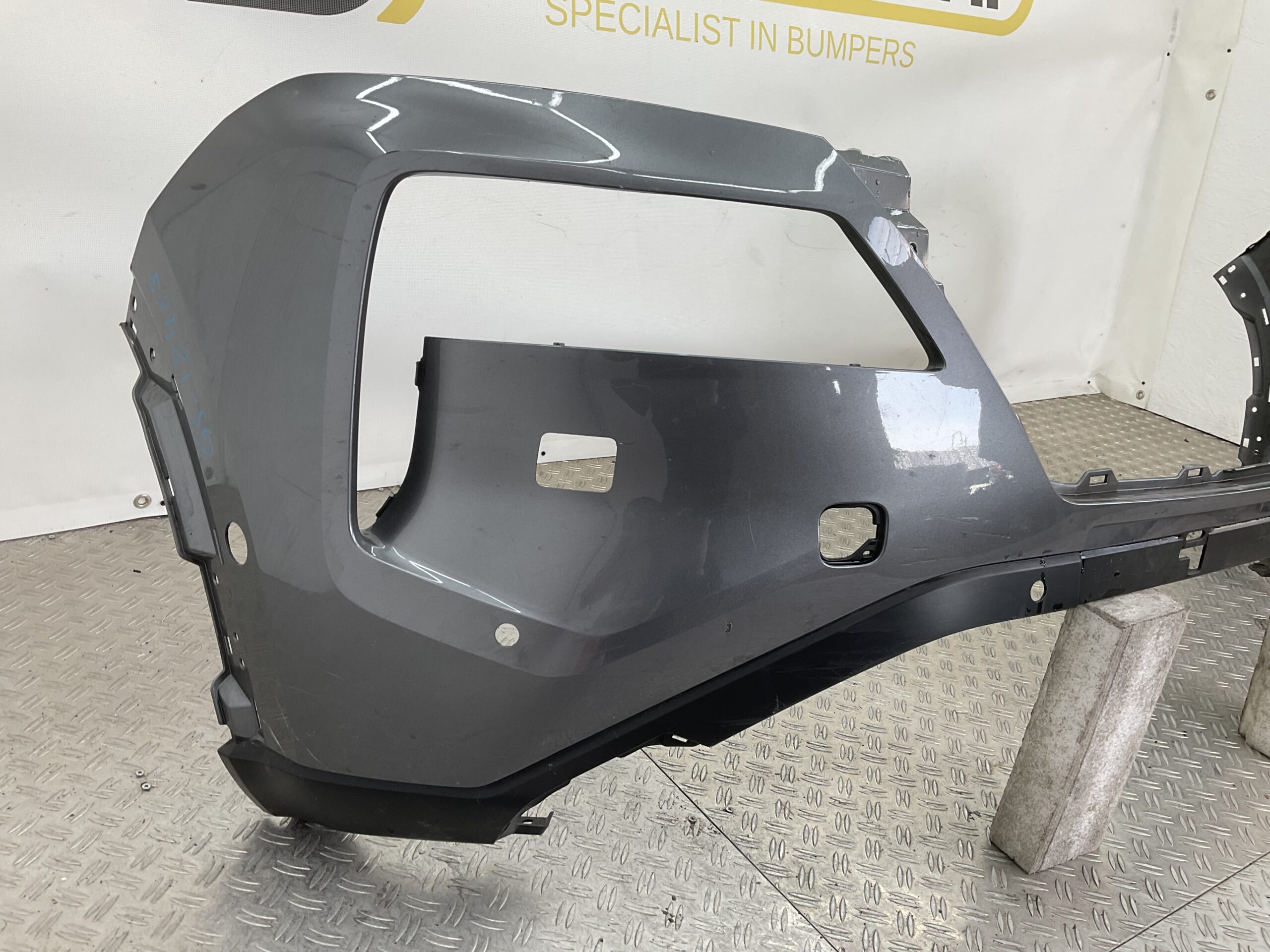 Bumper Nissan XTrail X-Trail T33 pdc 620226RN0H Voorbumper G5-18463z