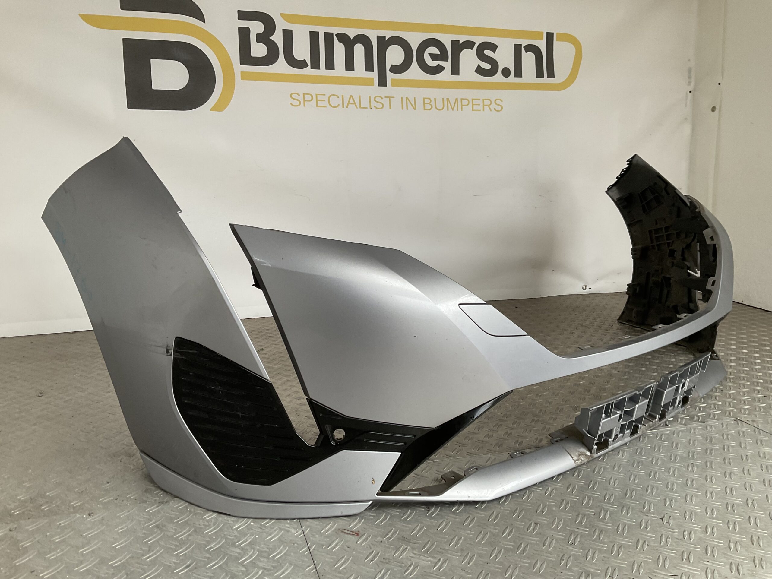 Bumper Peugeot 308 2022-2025 9838074780 Voorbumper J4-17691