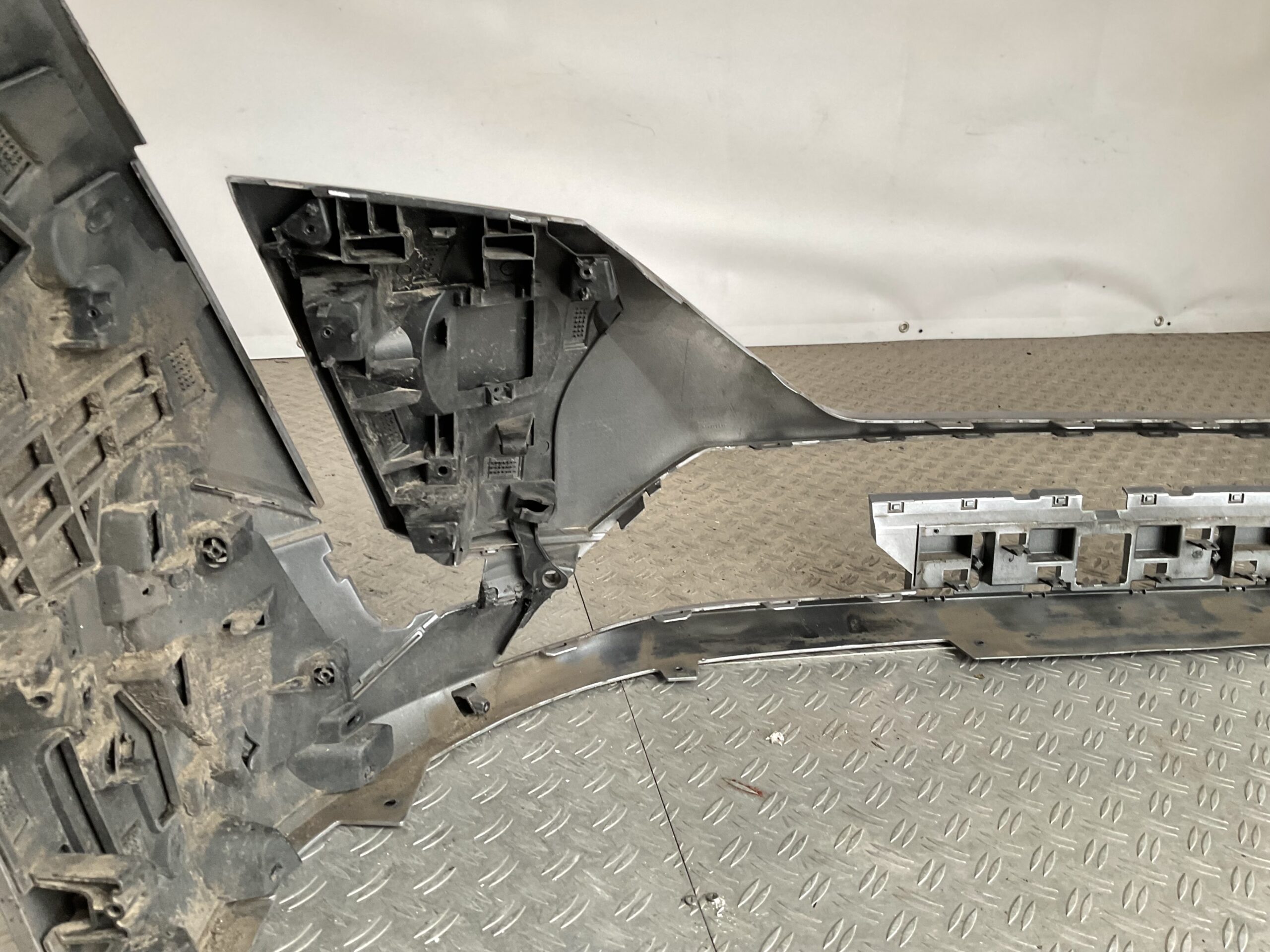 Bumper Peugeot 308 2022-2025 9838074780 Voorbumper J4-17691