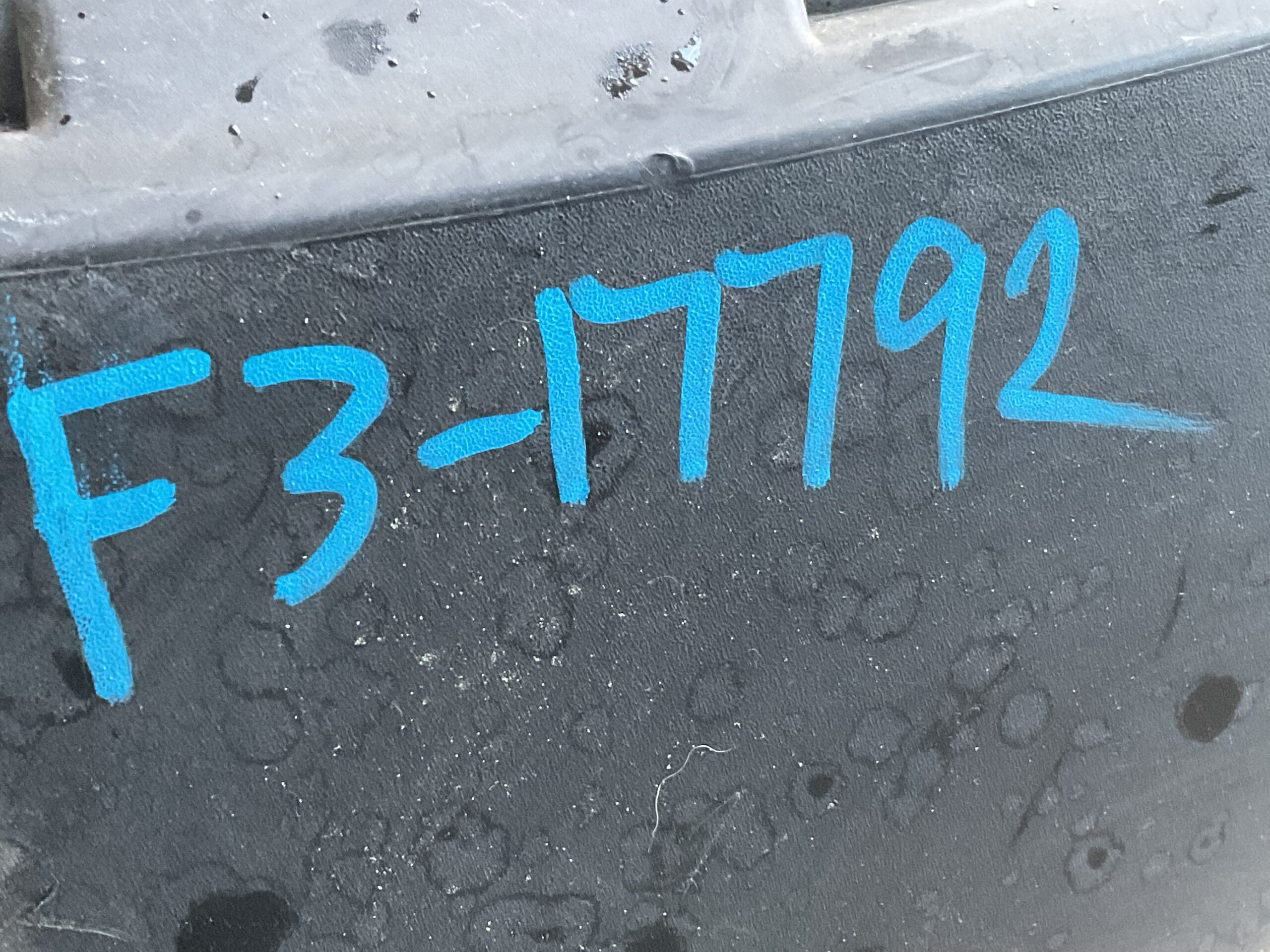 Bumper Peugeot 2008 19-23 9825947280 Achterbumper F3-17792z