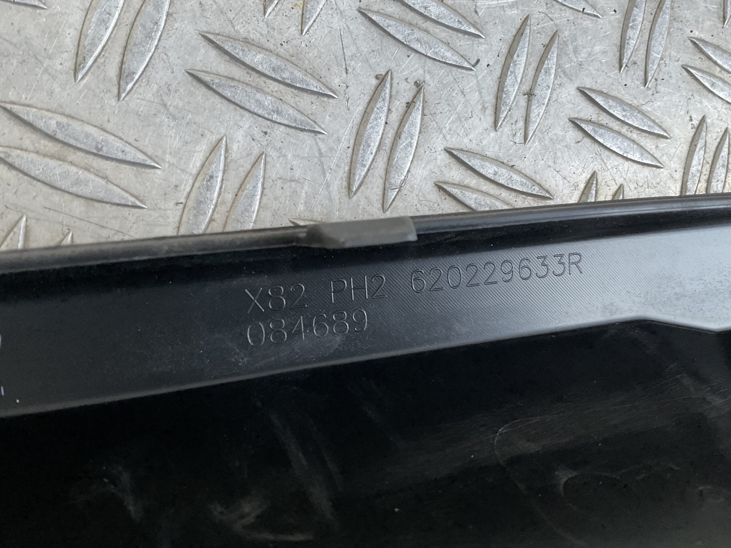 Bumper Renault Trafic Facelift 19- 620229633r Voorbumper lip F3-17807z