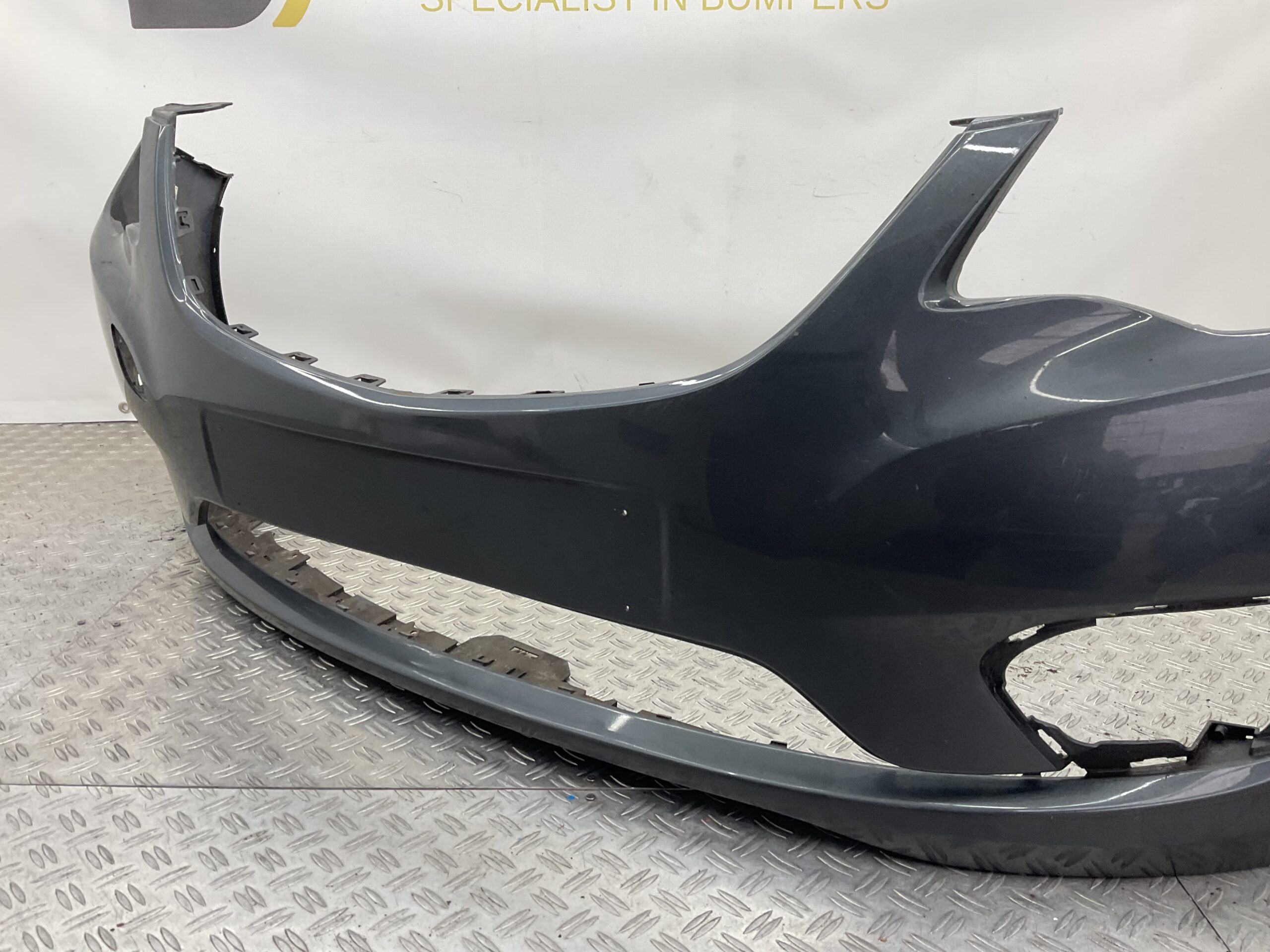 Bumper Opel Karl 14-24 42418315 Voorbumper i9-17870z