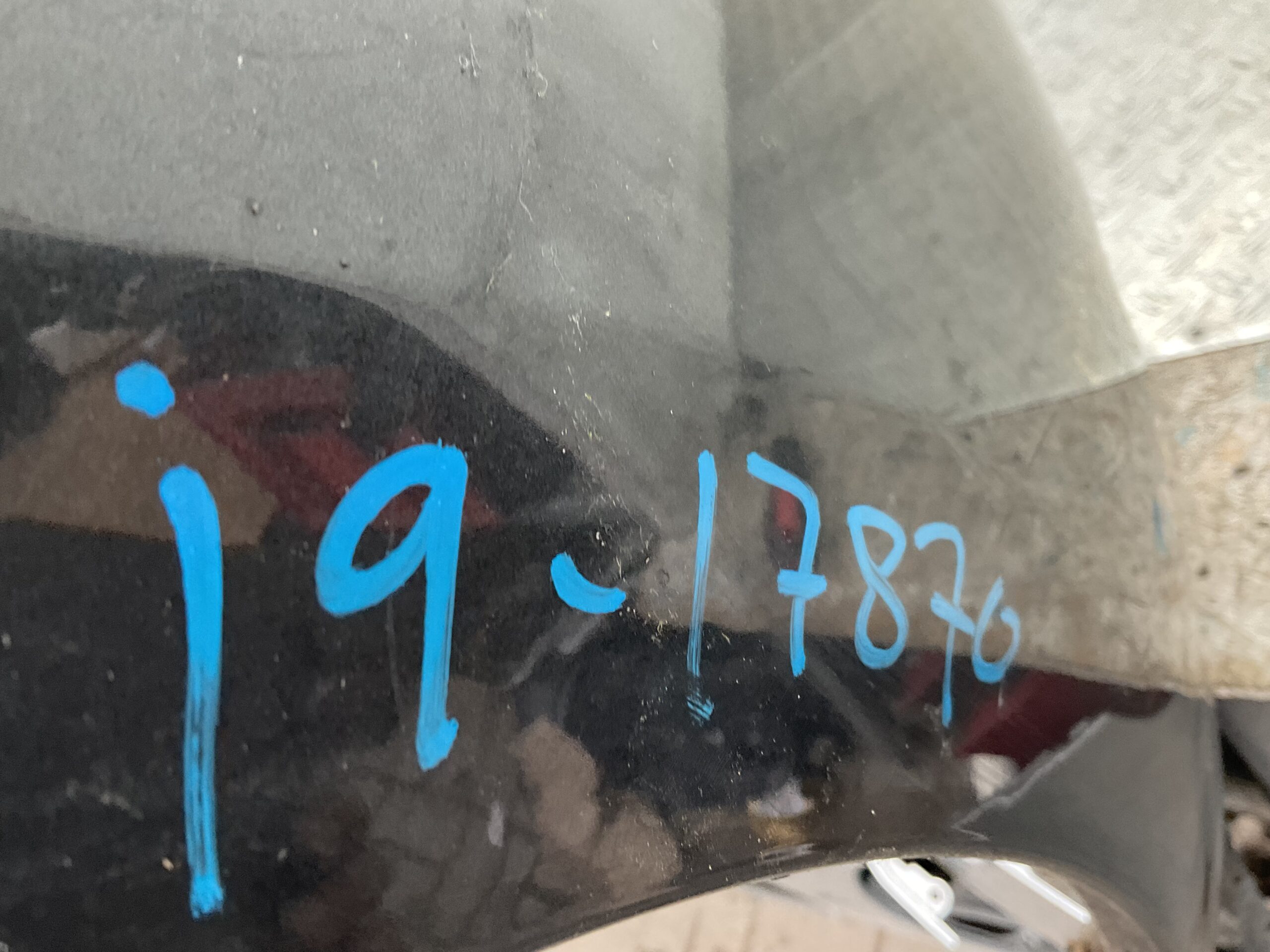 Bumper Opel Karl 14-24 42418315 Voorbumper i9-17870z