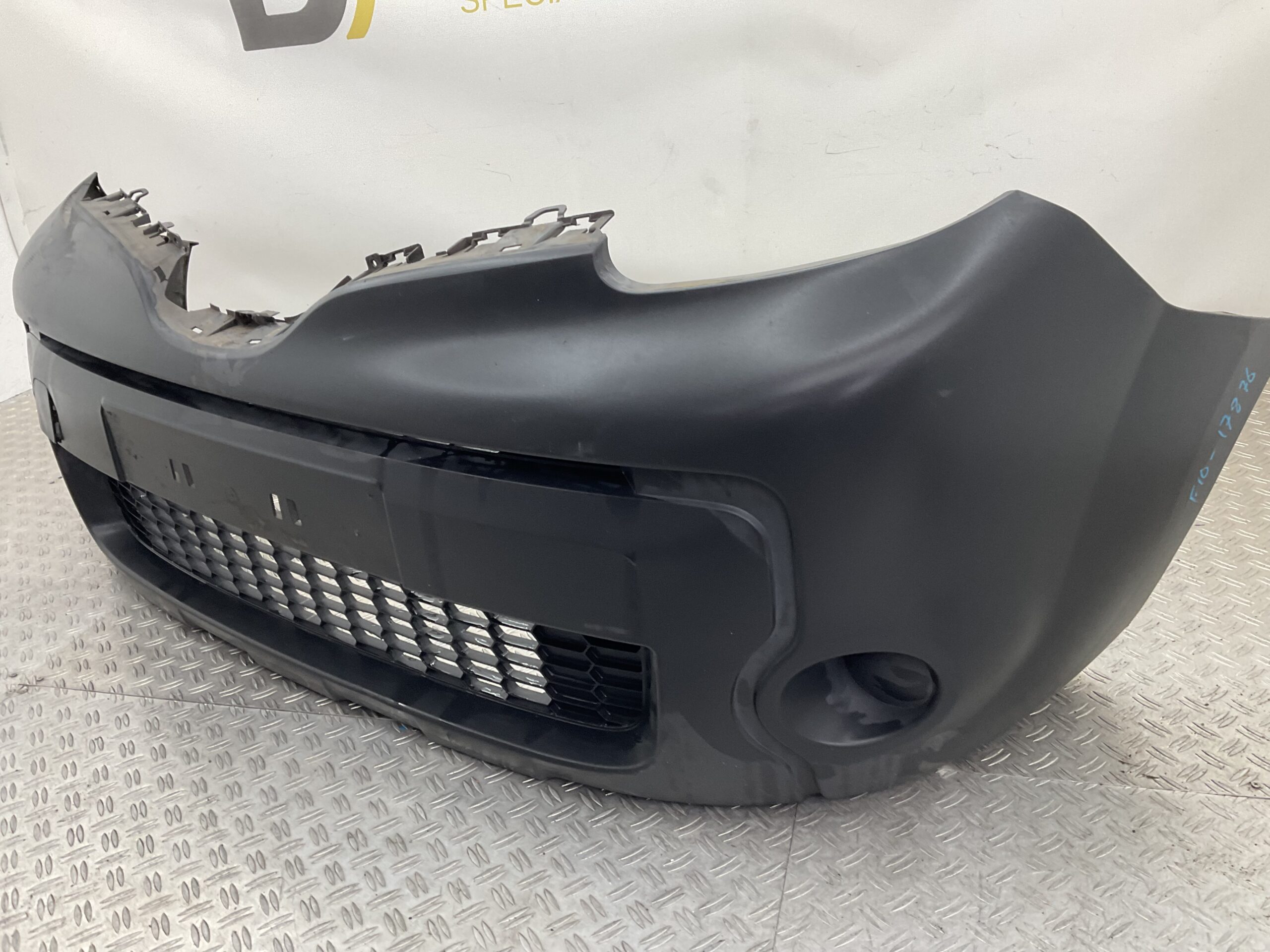 Bumper Renault Kangoo 3 620229800R Voorbumper F10-17876z