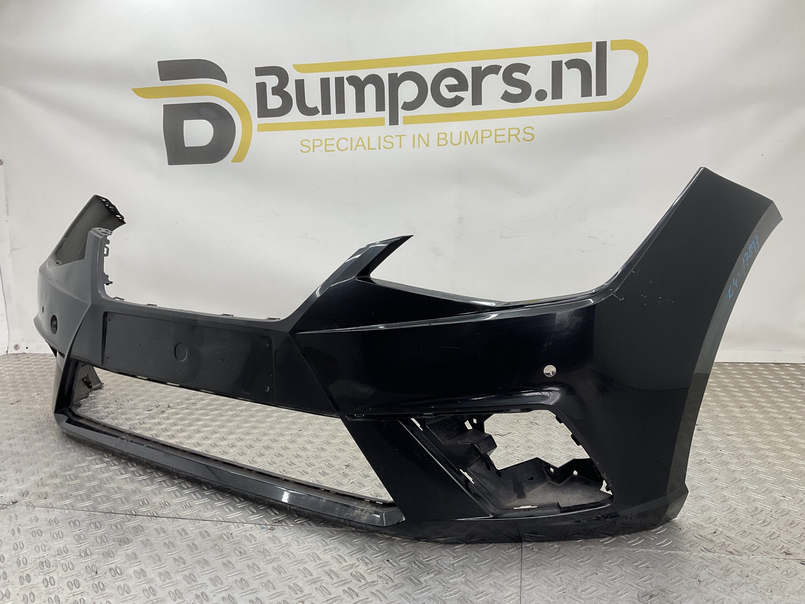 Bumper Seat Ibiza 6F 17-22 6F0807221D Voorbumper C7-17893z