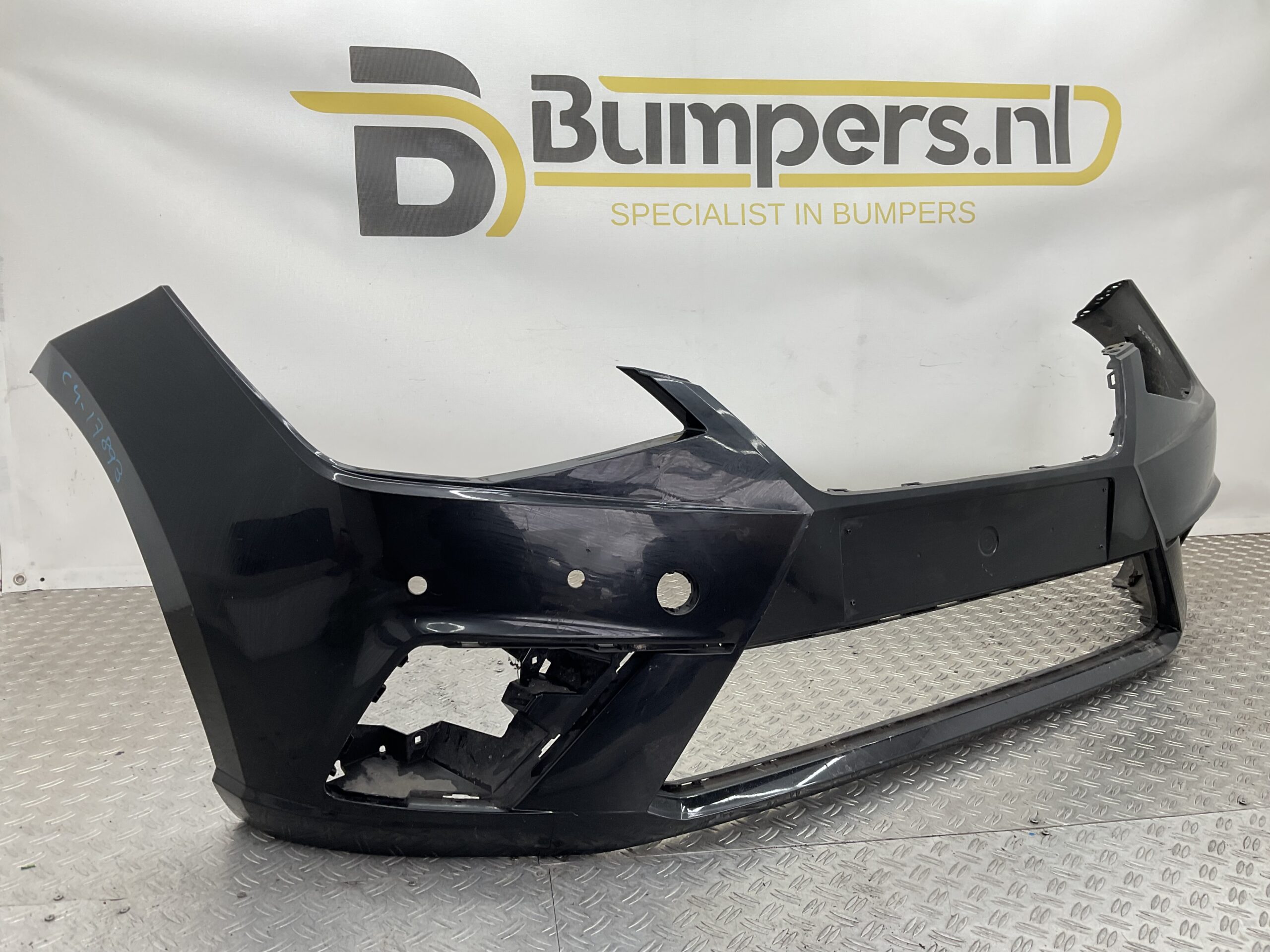 Bumper Seat Ibiza 6F 17-22 6F0807221D Voorbumper C7-17893z