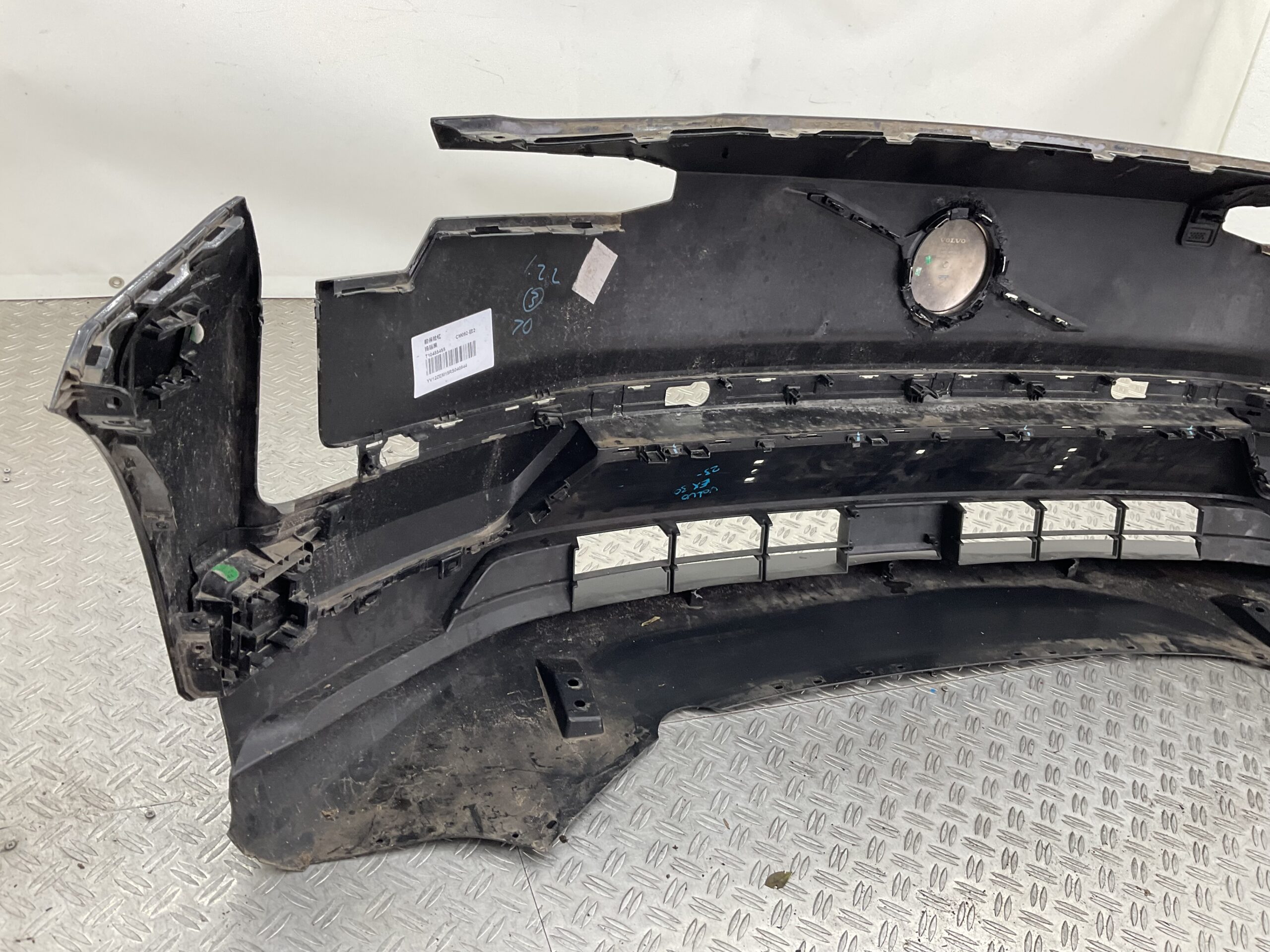 Bumper Volvo EX30 EX 30 23-25 31345658 Voorbumper E5-17369z