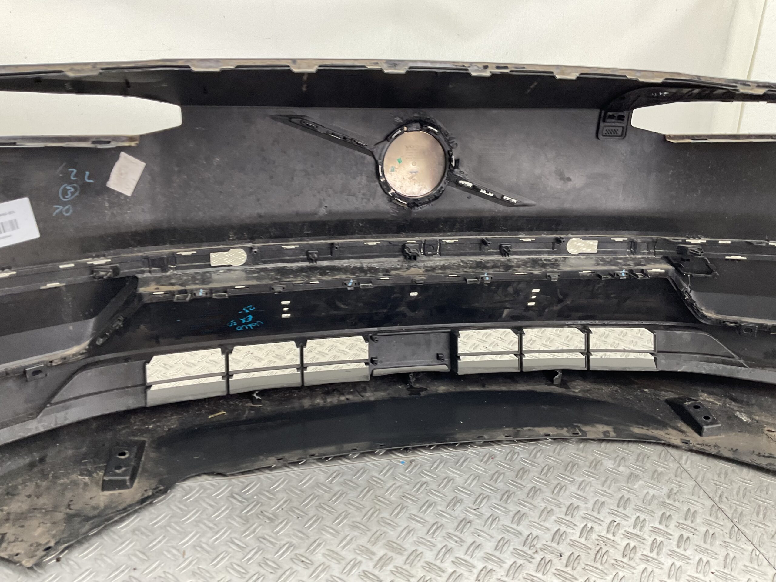 Bumper Volvo EX30 EX 30 23-25 31345658 Voorbumper E5-17369z