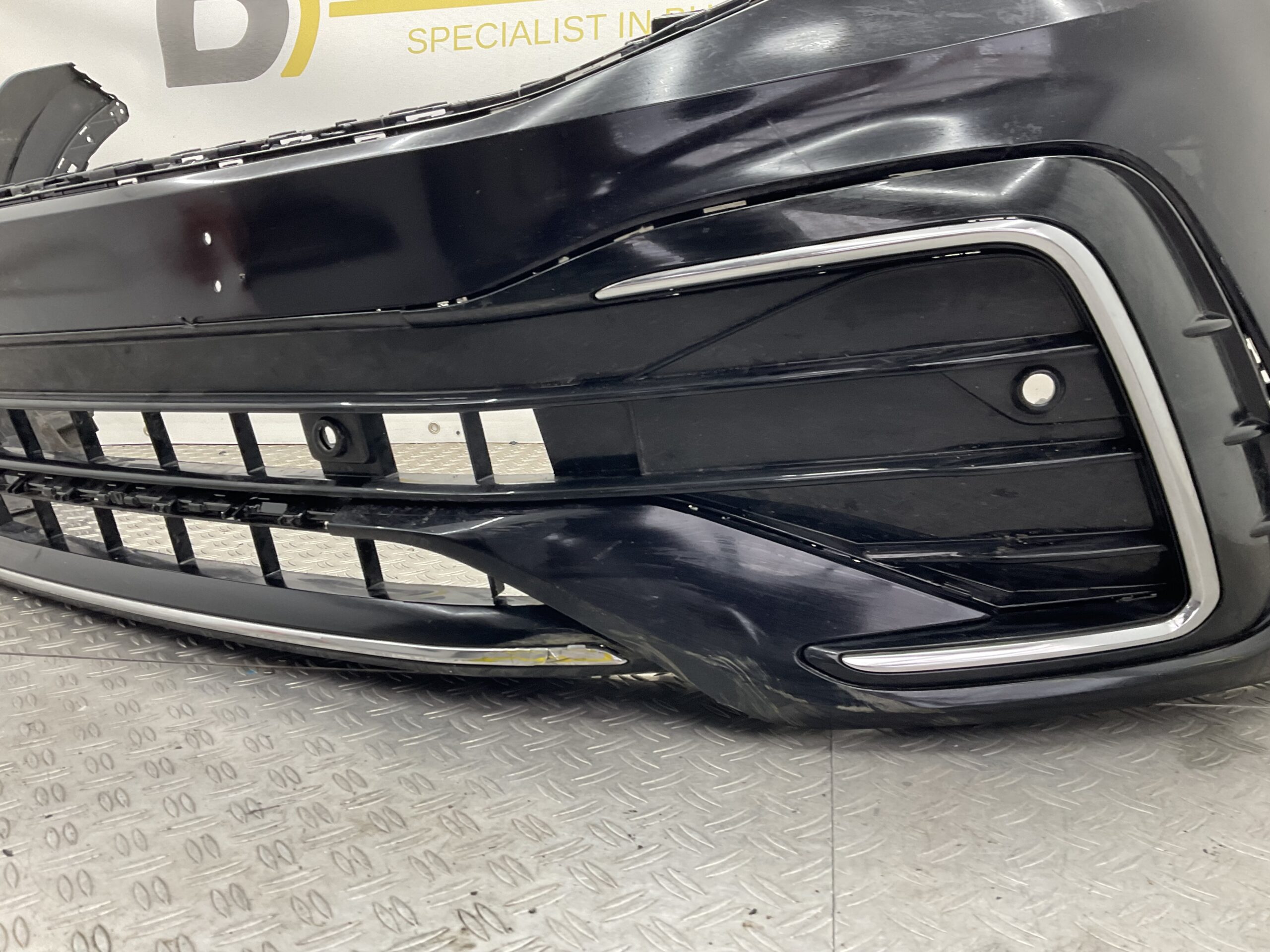 Bumper Volkswagen Tiguan 5NA Rline Facelift 21-24 5NA807221D Voorbumper B8-15873z