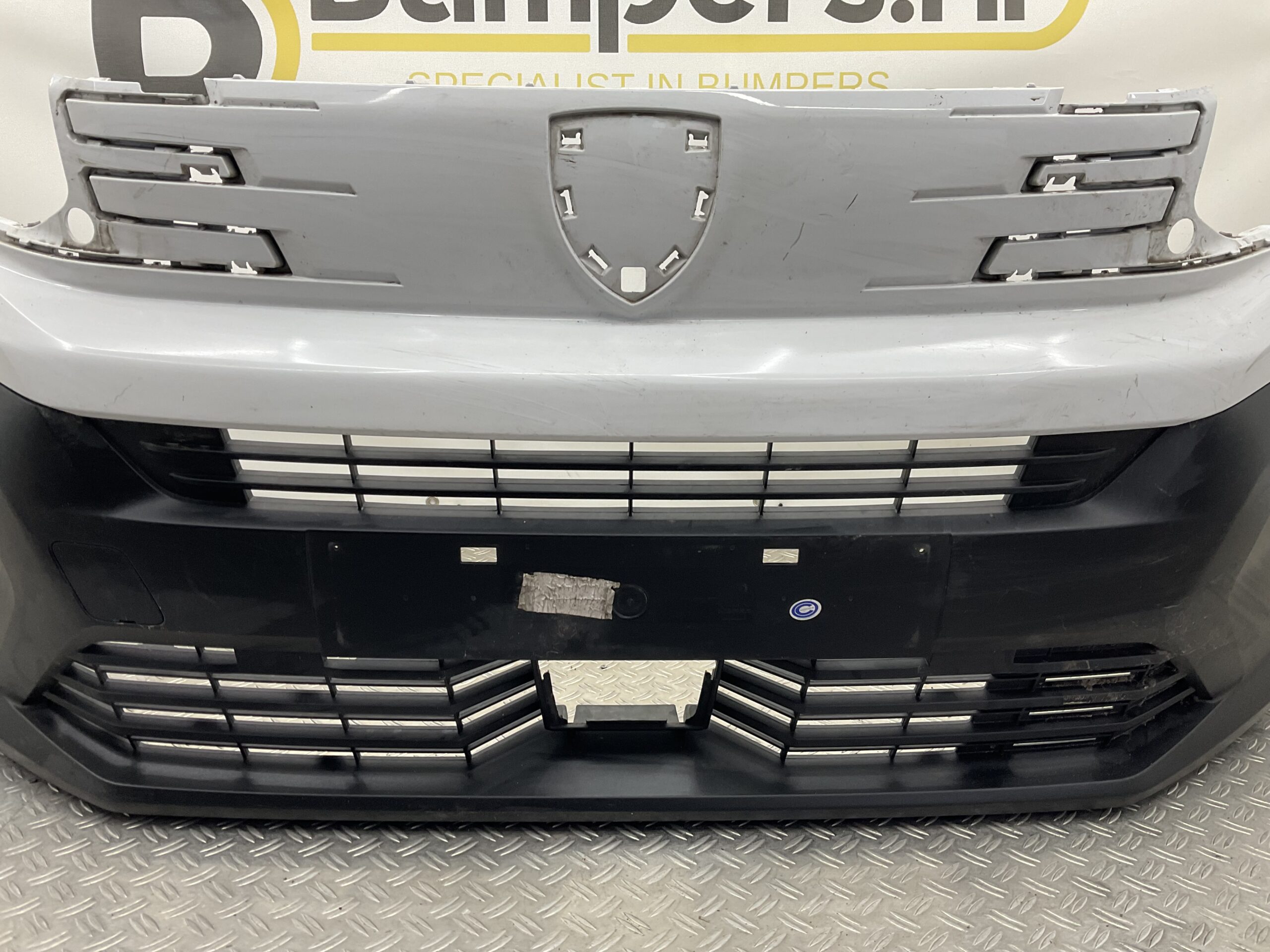 Bumper Peugeot Partner 23-25 9856189380 Voorbumper i5-17977z
