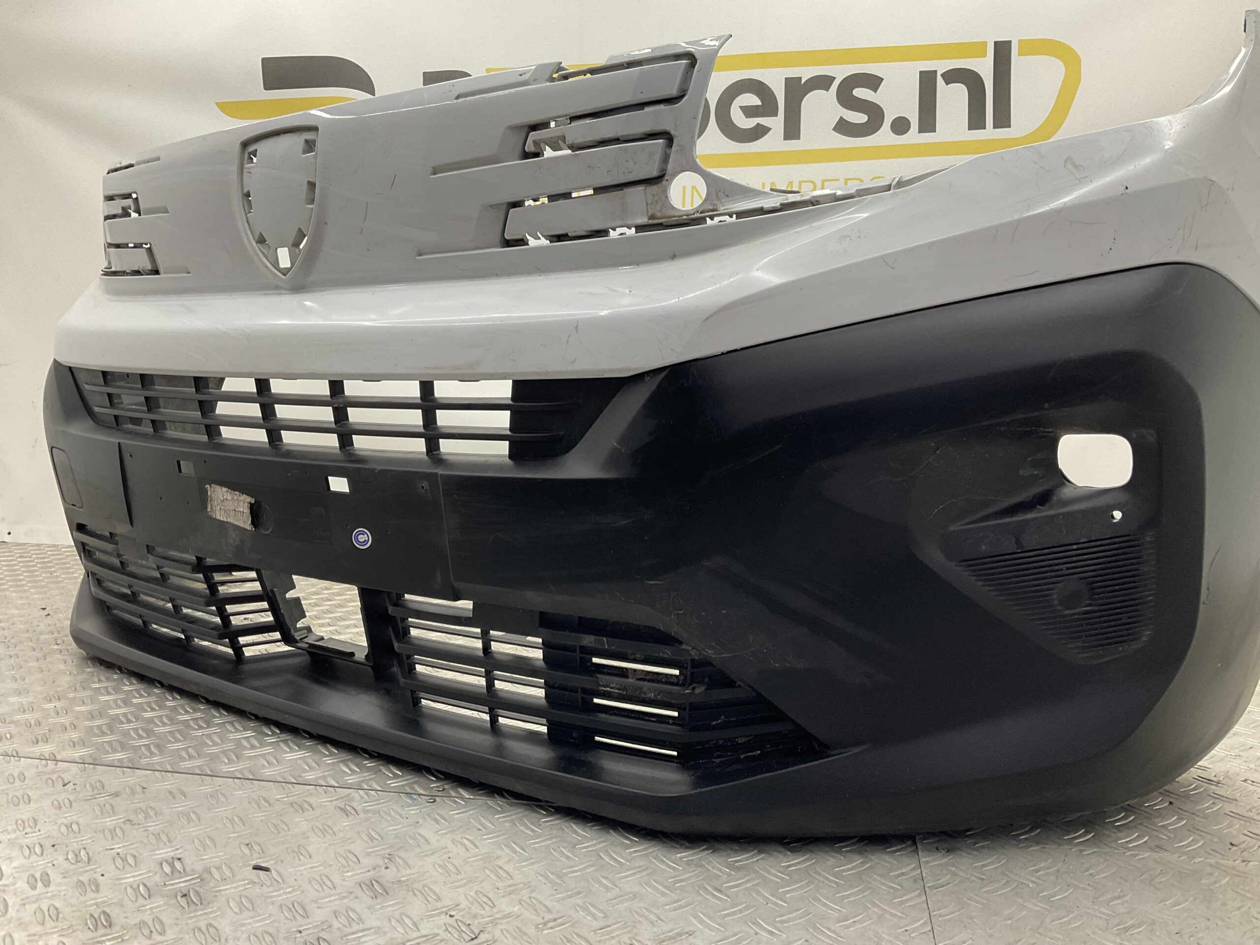 Bumper Peugeot Partner 23-25 9856189380 Voorbumper i5-17977z