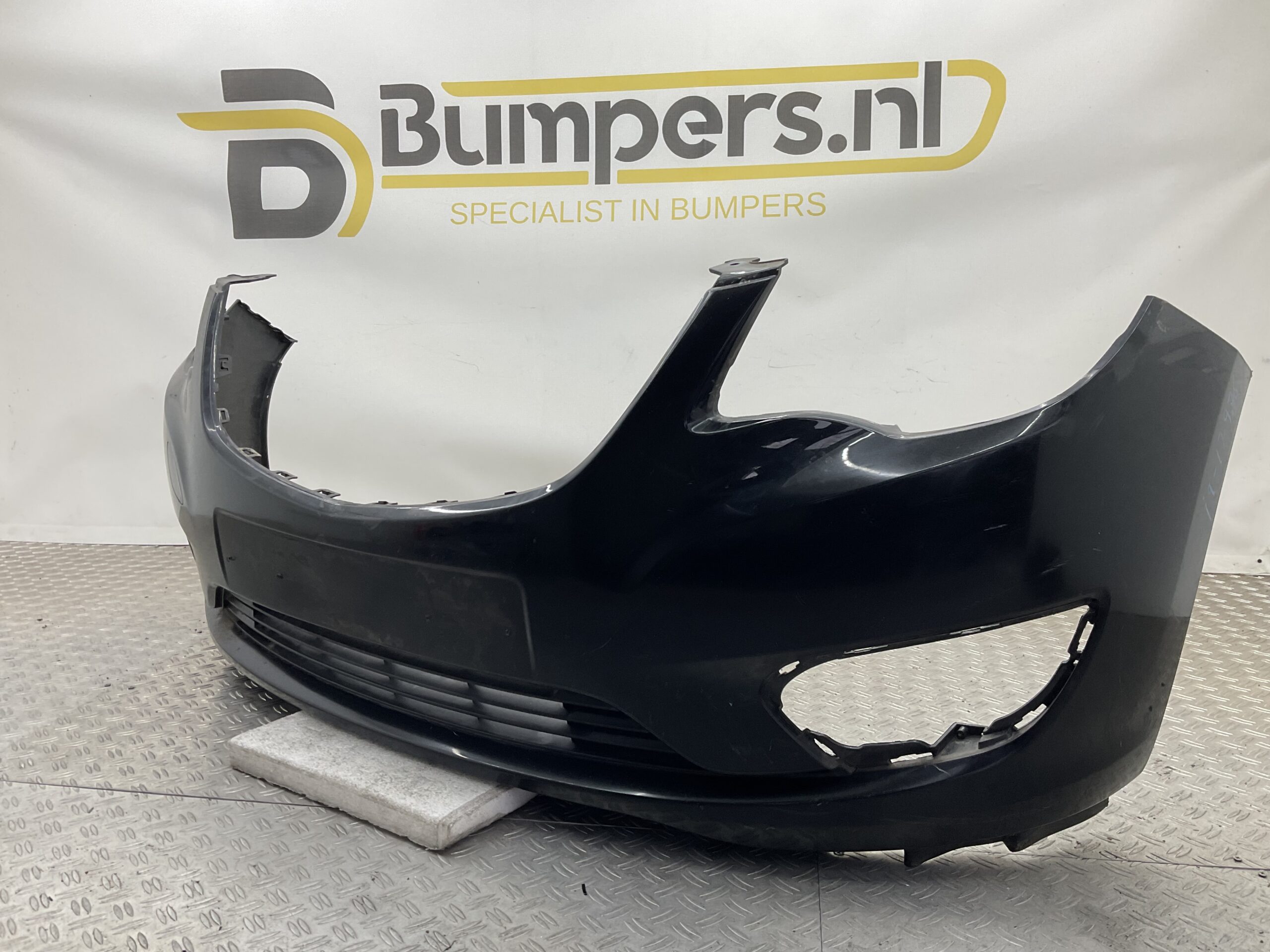 Bumper Opel Karl 14-24 94514484 Voorbumper i9-17976z