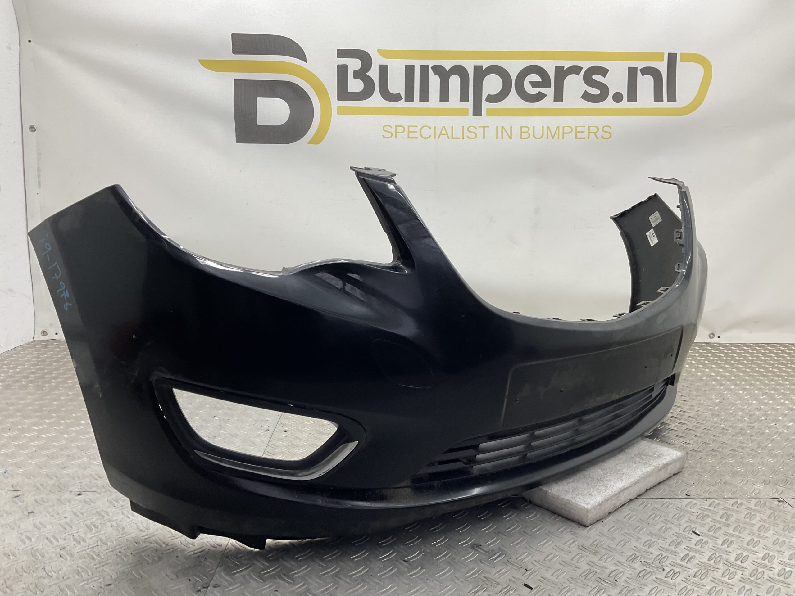 Bumper Opel Karl 14-24 94514484 Voorbumper i9-17976z