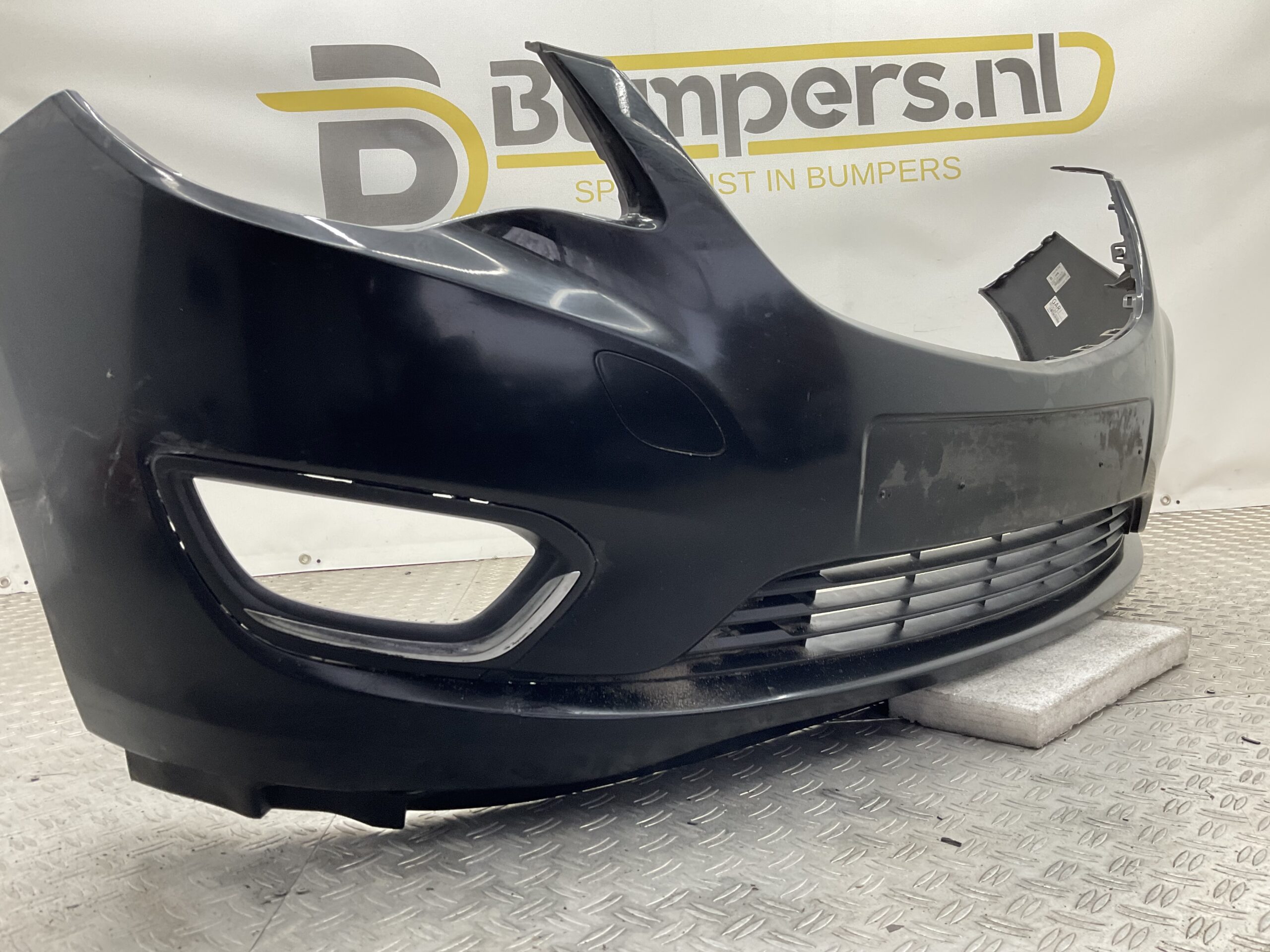 Bumper Opel Karl 14-24 94514484 Voorbumper i9-17976z