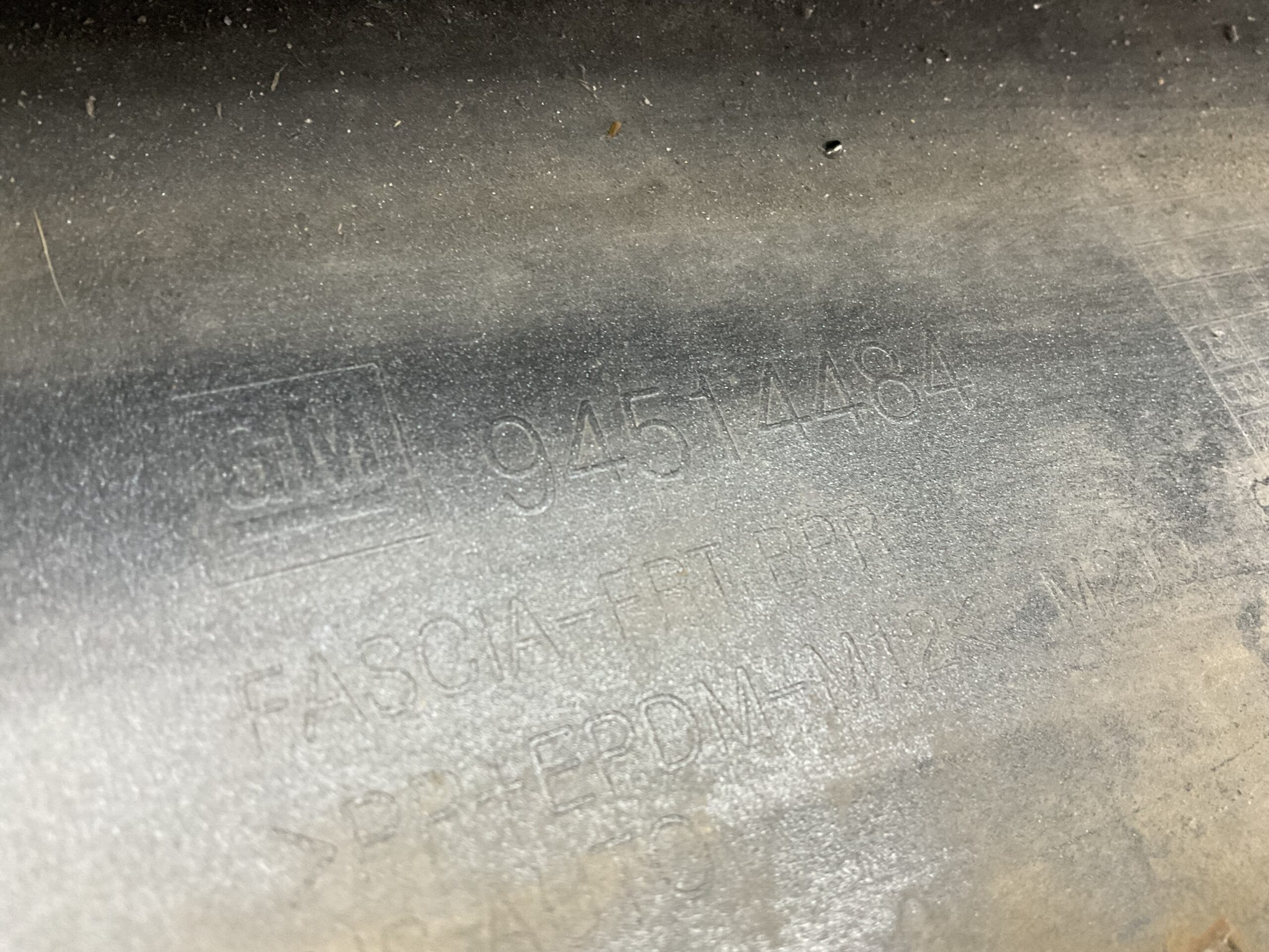 Bumper Opel Karl 14-24 94514484 Voorbumper i9-17976z