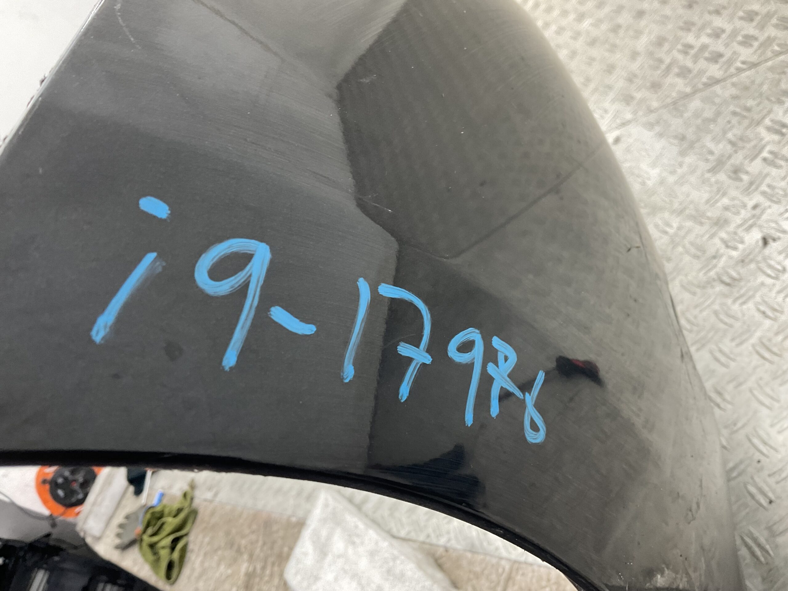 Bumper Opel Karl 14-24 94514484 Voorbumper i9-17976z