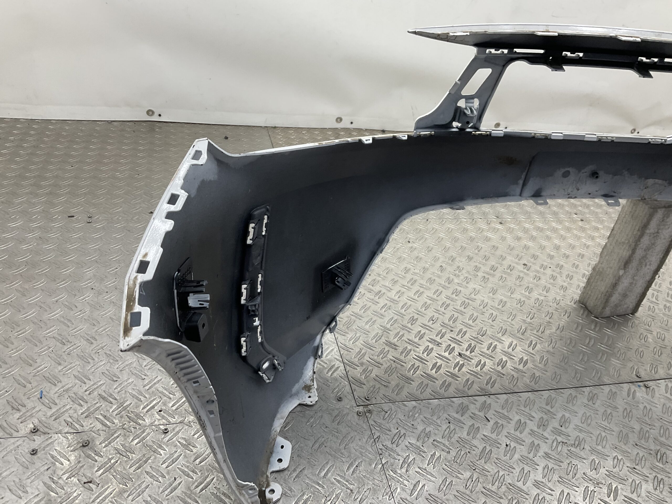 Bumper Opel Corsa F Facelift 24-25 pdc 9850353180 Voorbumper i3-17981z