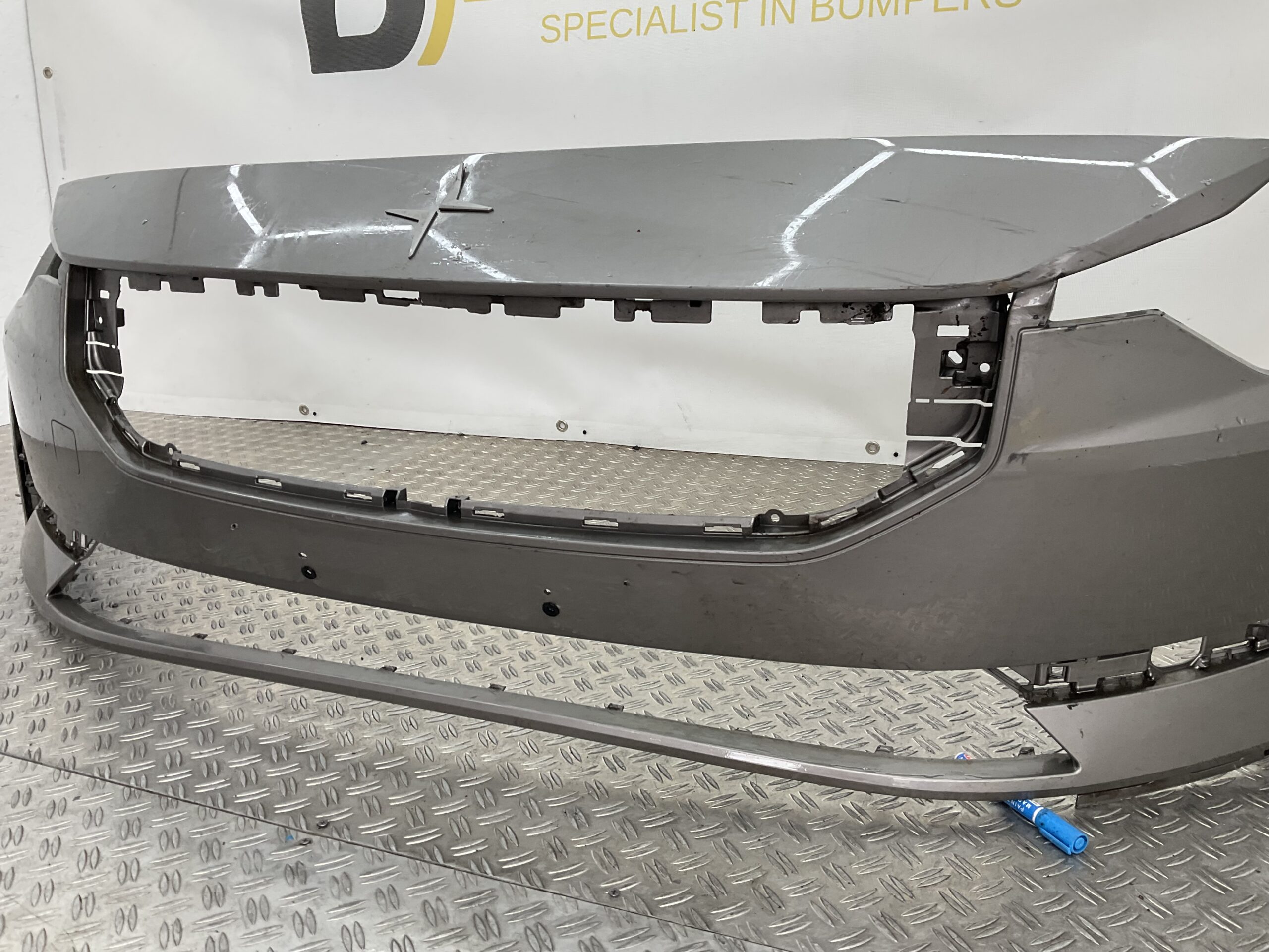 Bumper Polestar 2 19- 31690327 Voorbumper F5-18029z