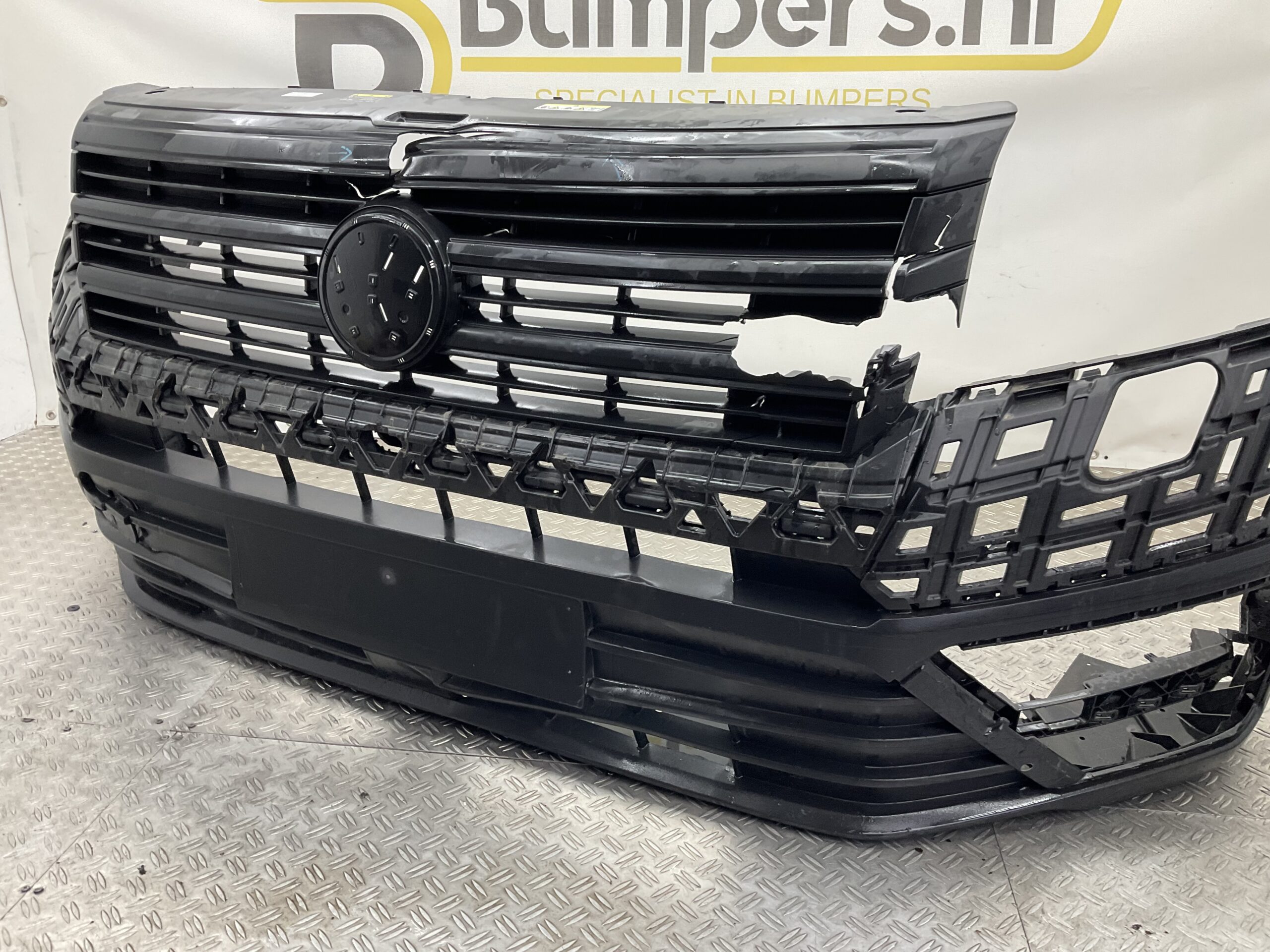 Bumper Volkswagen Crafter II C7 Man 7C807819A Voorbumper C5-18059z