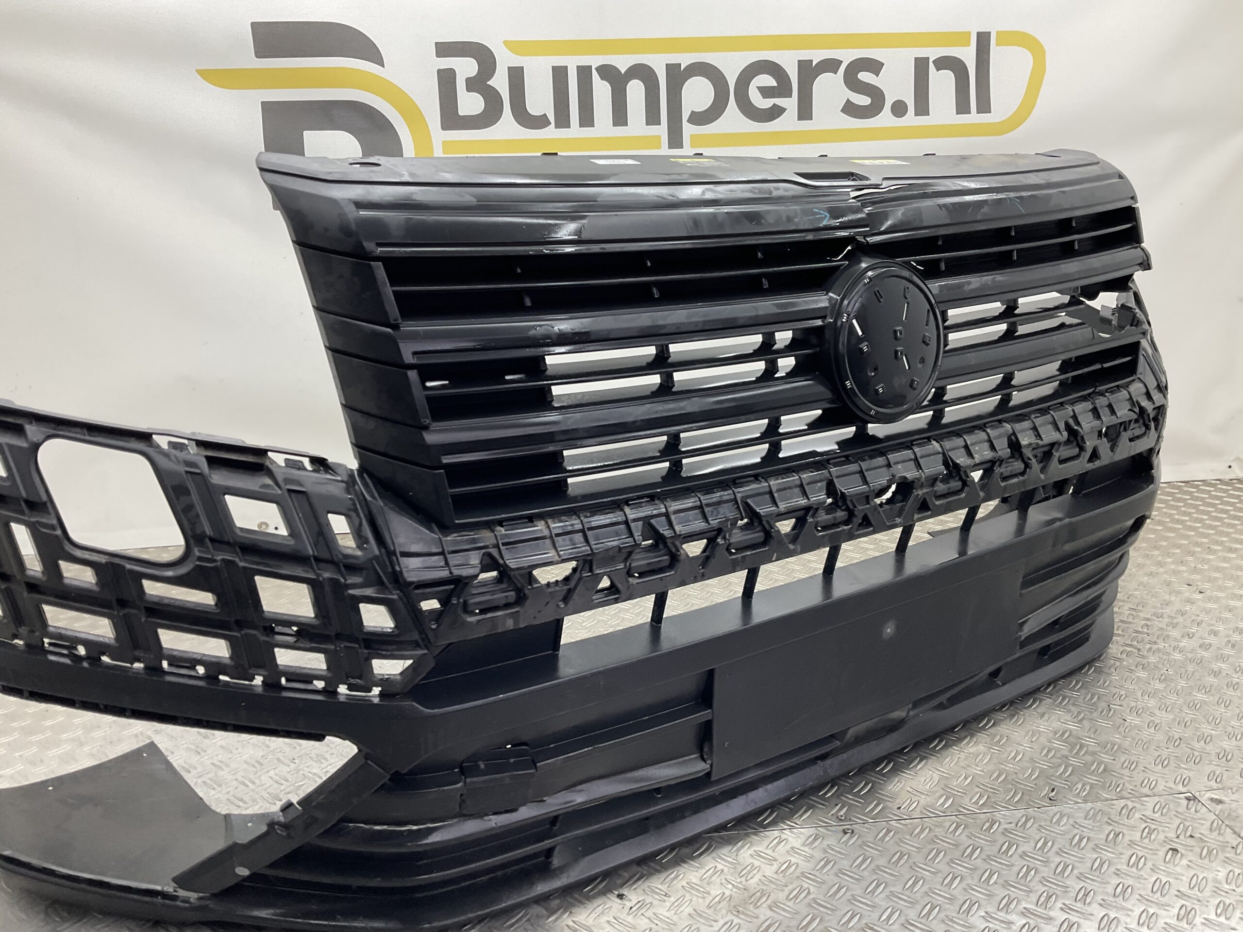 Bumper Volkswagen Crafter II C7 Man 7C807819A Voorbumper C5-18059z