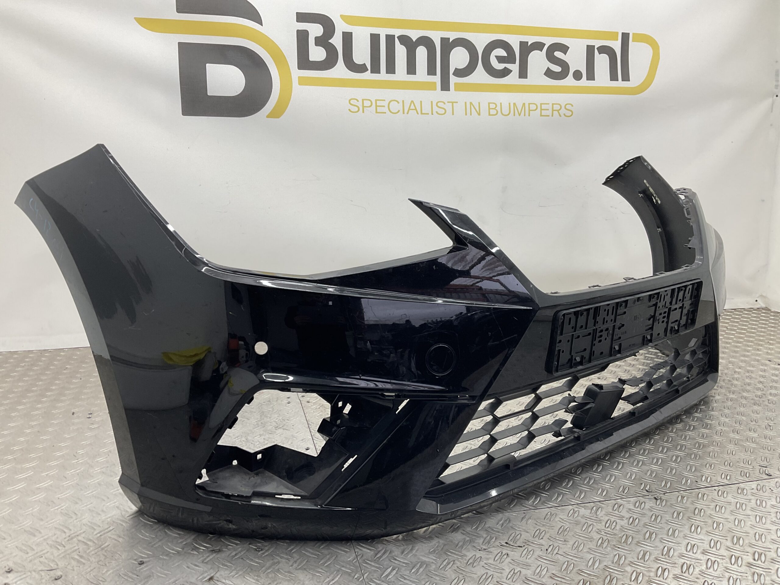 Bumper Seat Ibiza 6F 17-22 6F0807221D Voorbumper C4-18061z