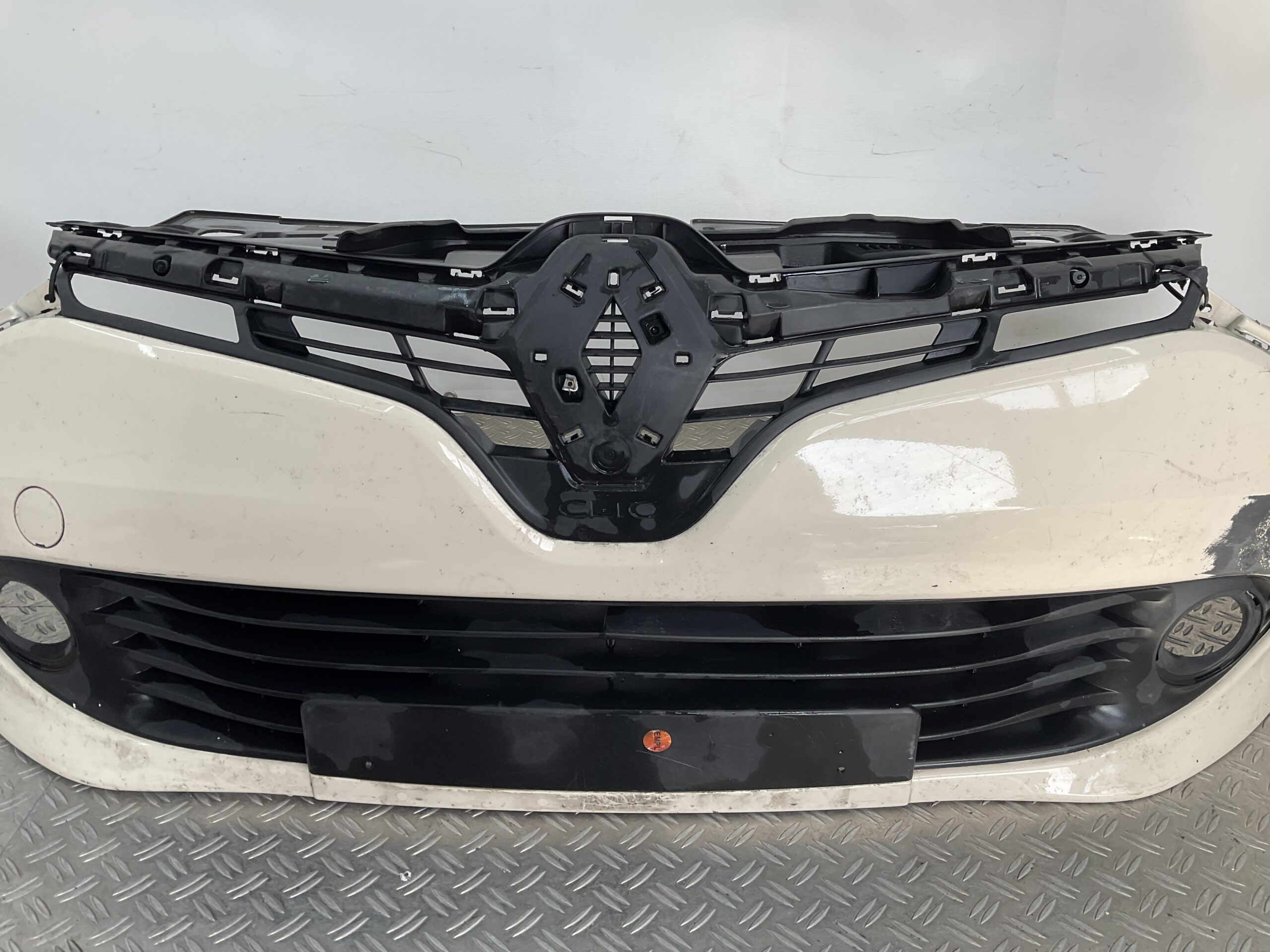 Bumper Renault Clio 4 2012-2015 620221112R Voorbumper F3-18062z