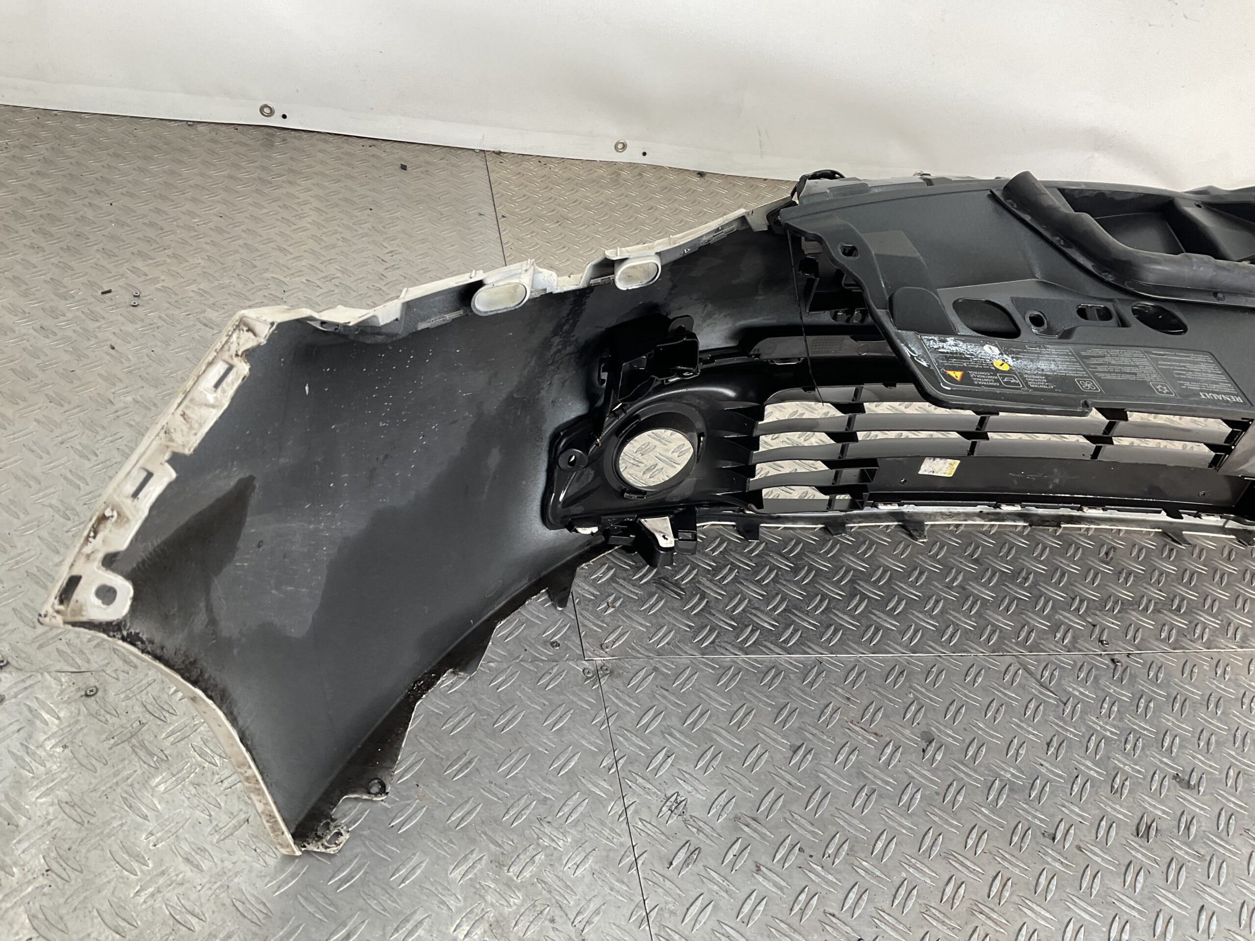 Bumper Renault Clio 4 2012-2015 620221112R Voorbumper F3-18062z