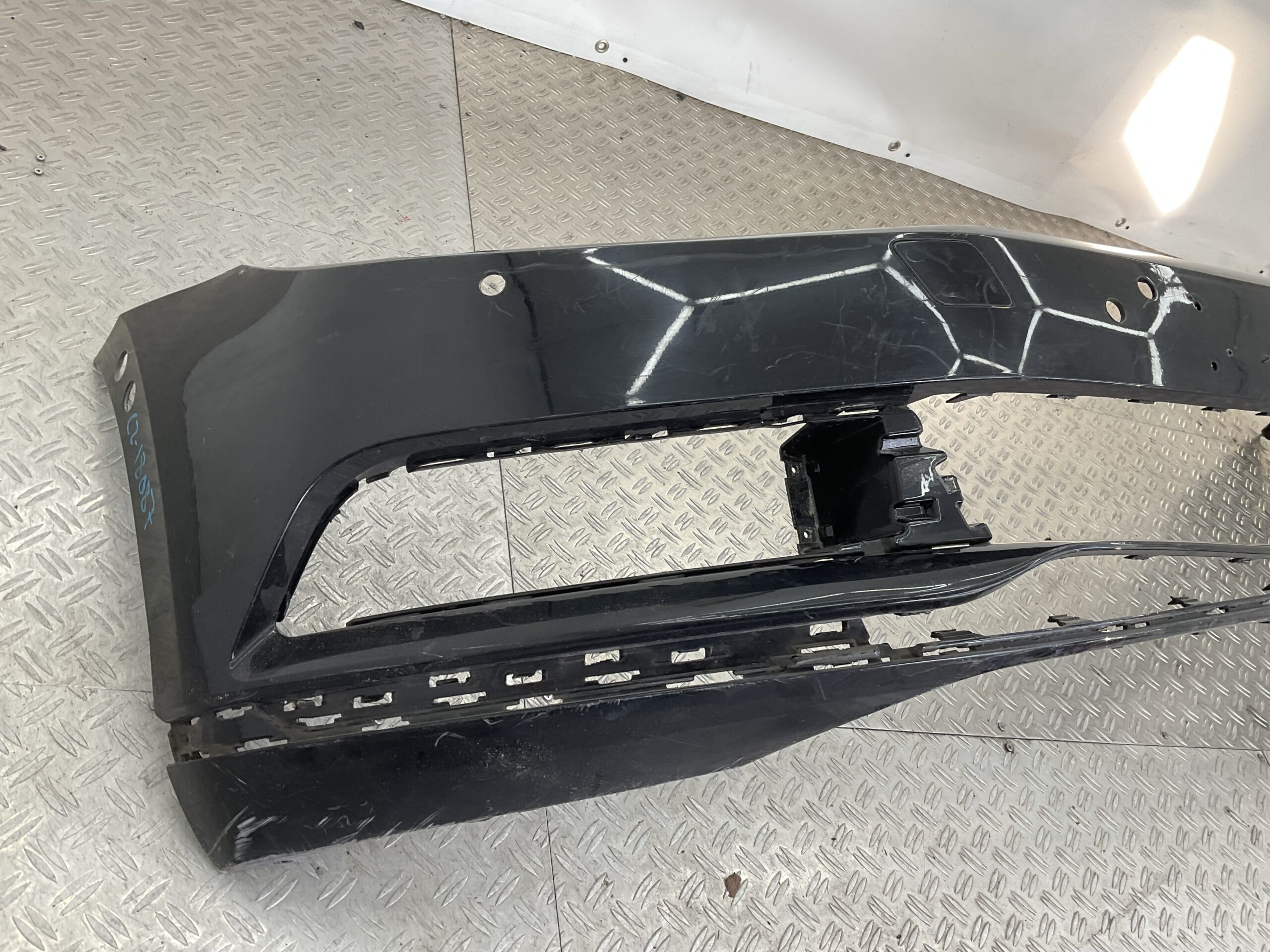 Bumper Volkswagen Passat B8 3G 15- 6xpdc 3G0807221a Voorbumper C2-18087z