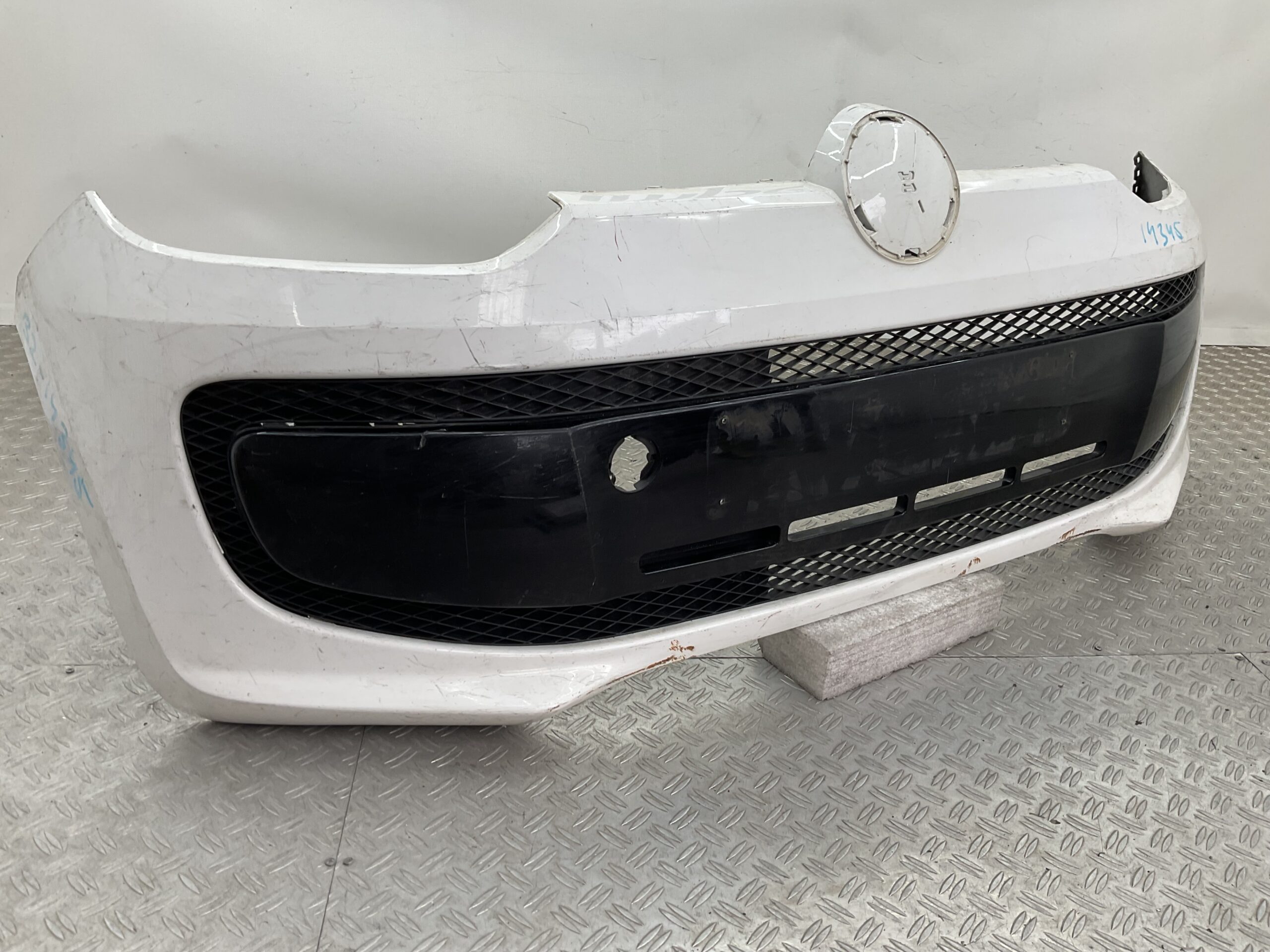 Bumper Volkswagen Up 11-16 1S0807221B Voorbumper 2-B2-14345z