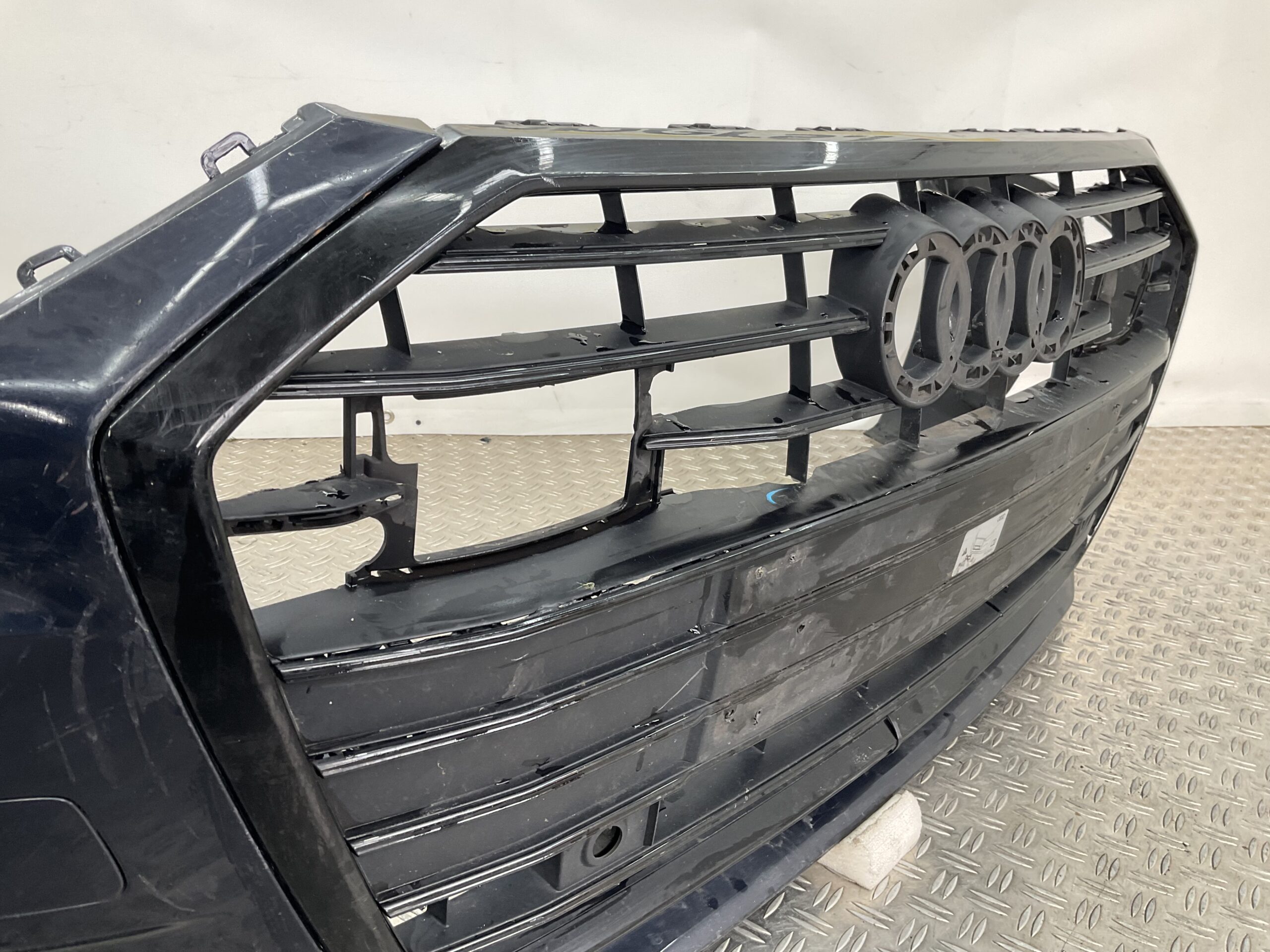 Bumper Audi A6 4K C8 kls 19-21 4K0807437A Voorbumper H3-15010z