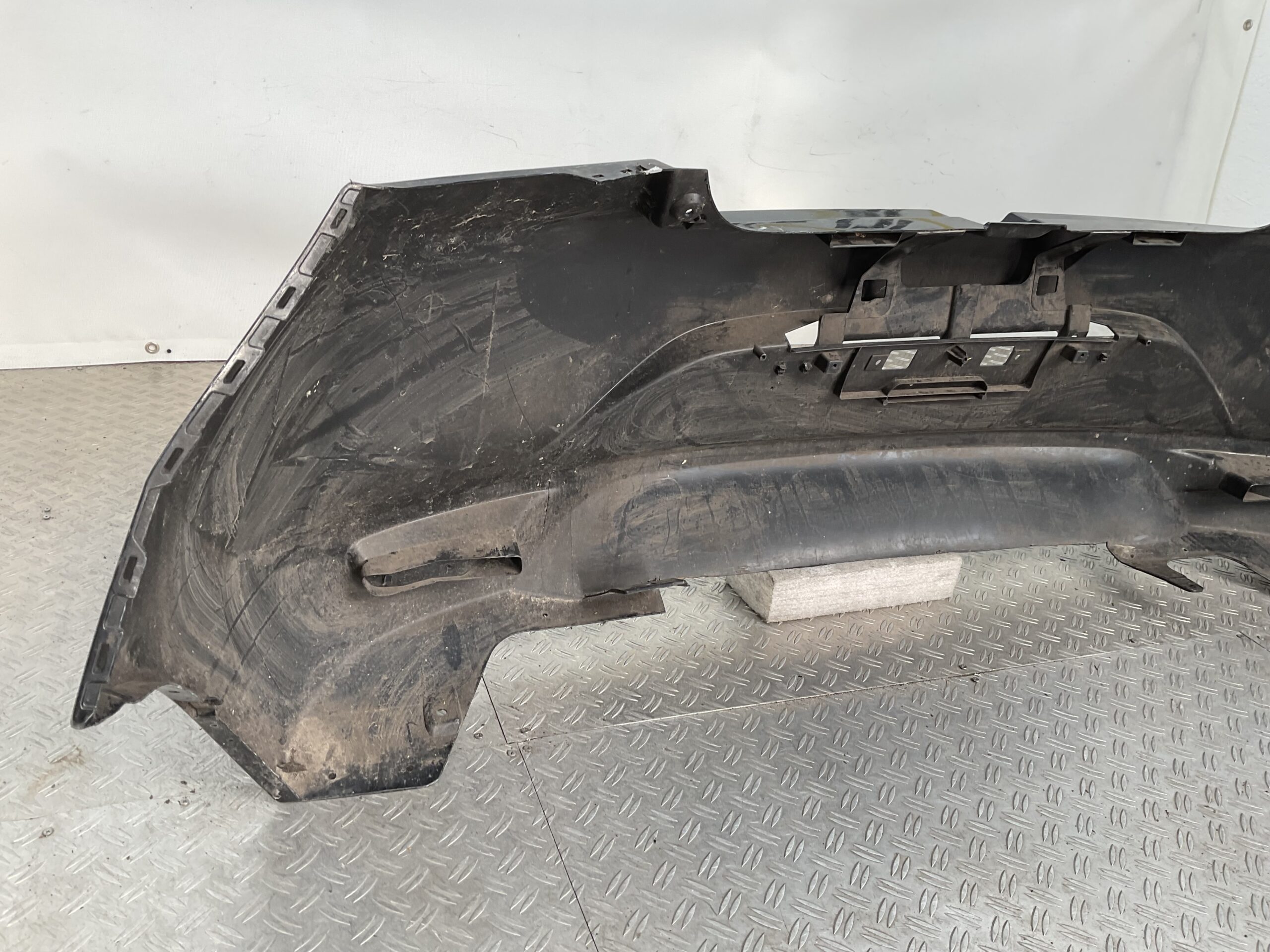 Bumper Suzuki Baleno IV 15- 71811M68P10799 Achterbumper F3-18386