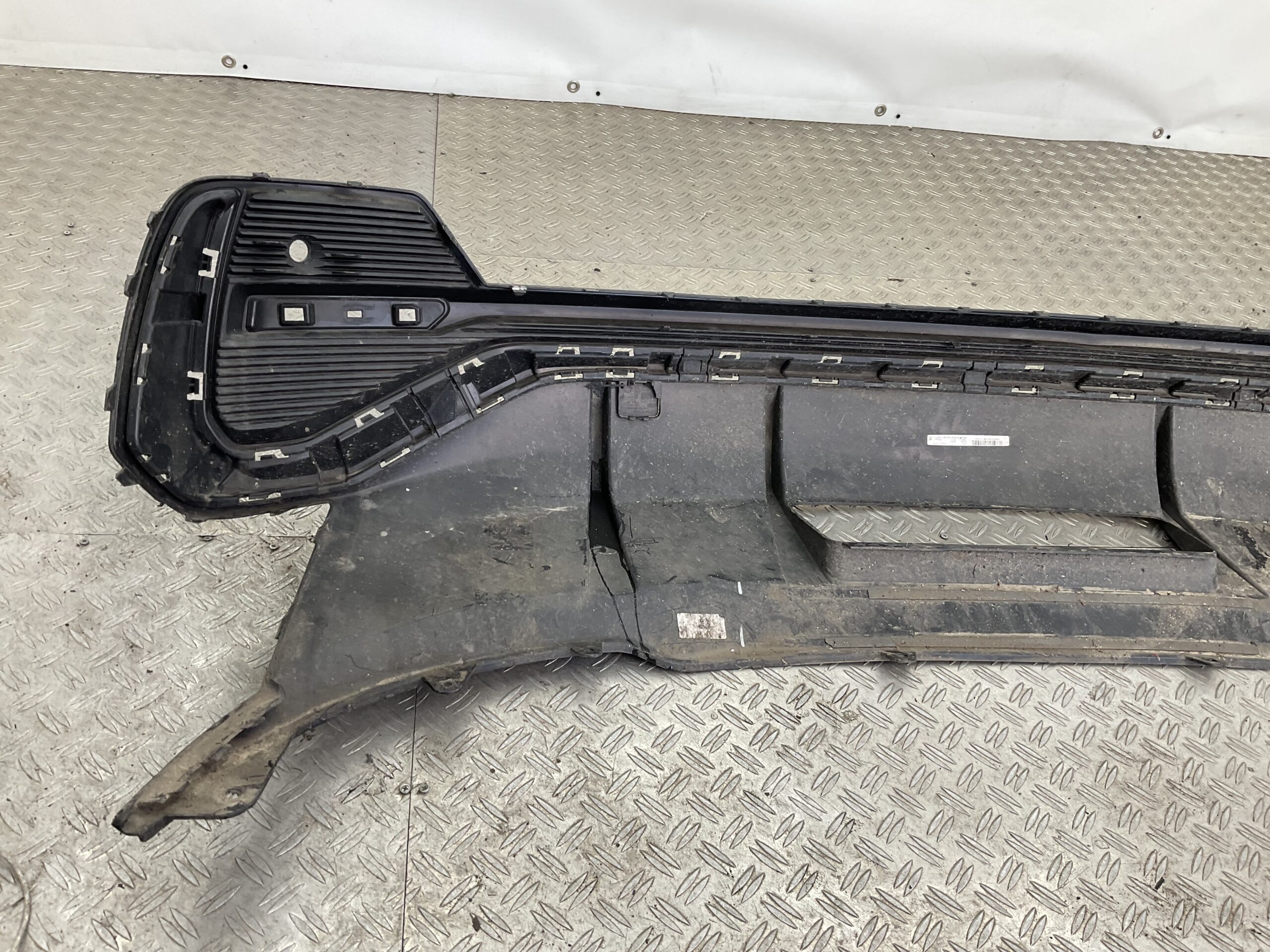 Bumper Audi Q3 F3 18- 83F807521B Achterbumper lip F3-18469