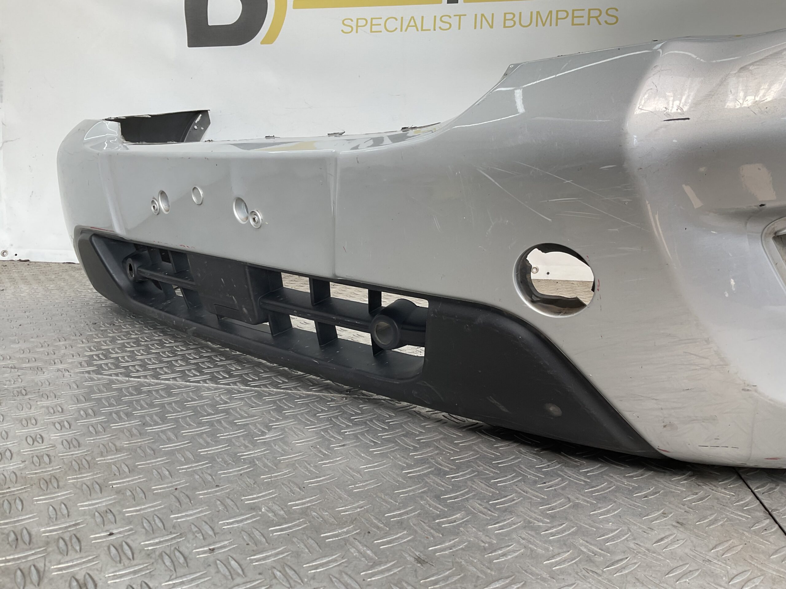 Bumper Ford Transit KK31-R17757-D/E/F Voorbumper D1-18509