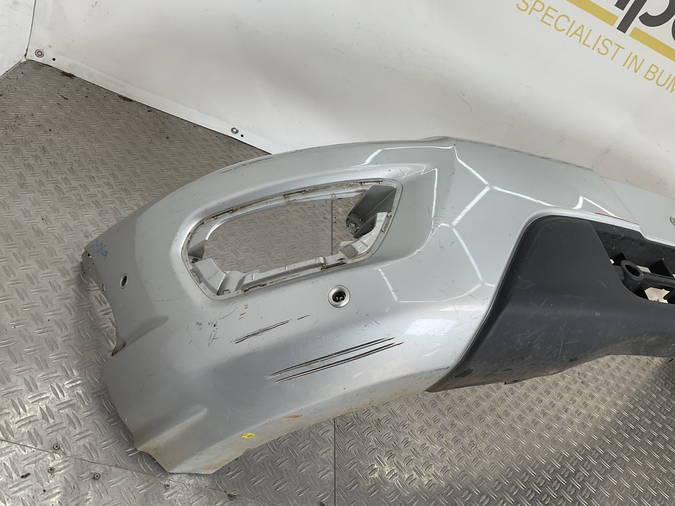 Bumper Ford Transit KK31-R17757-D/E/F Voorbumper D1-18509