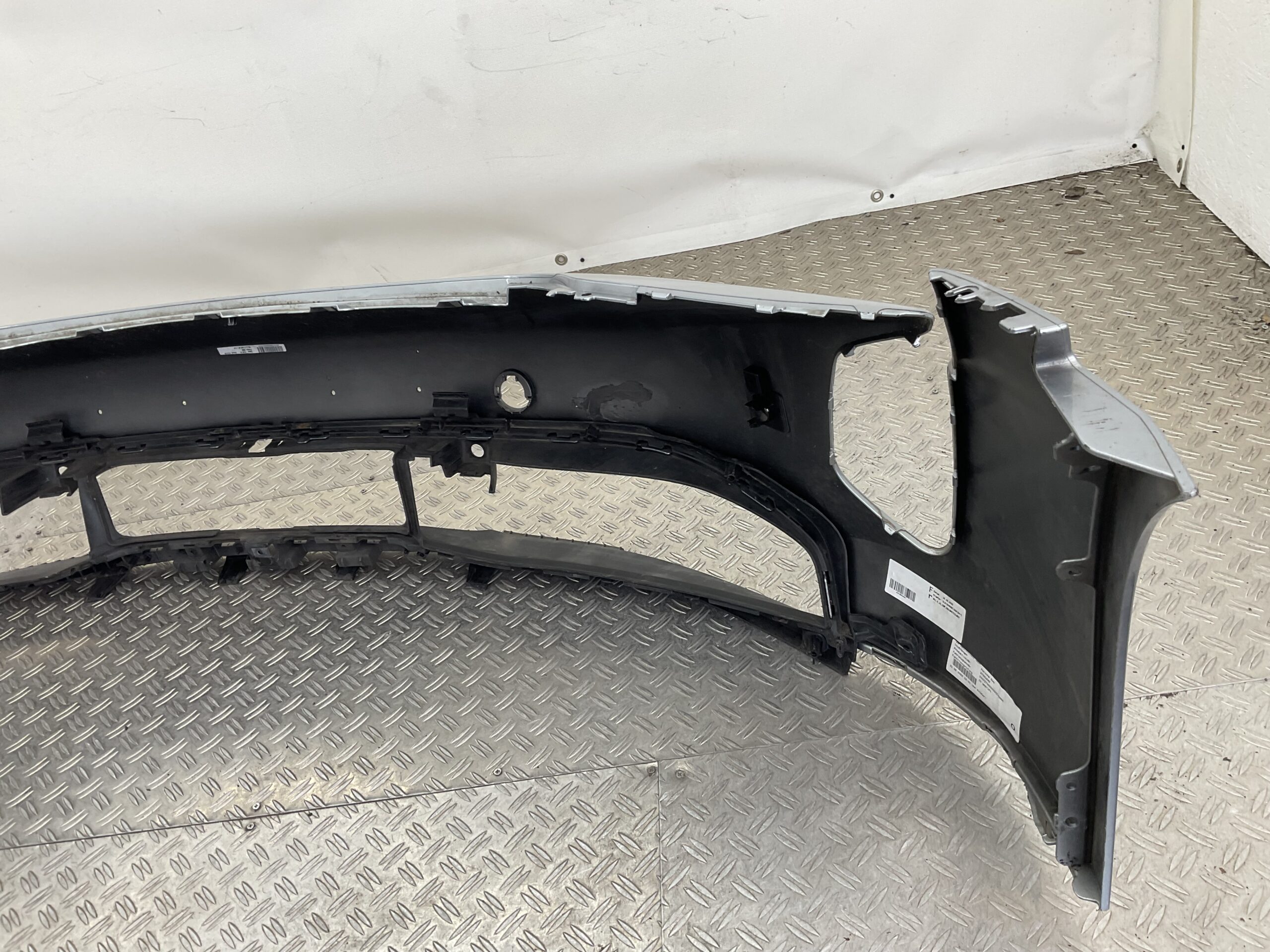 Bumper Porsche Taycan 9J1807683 Voorbumper MI16985