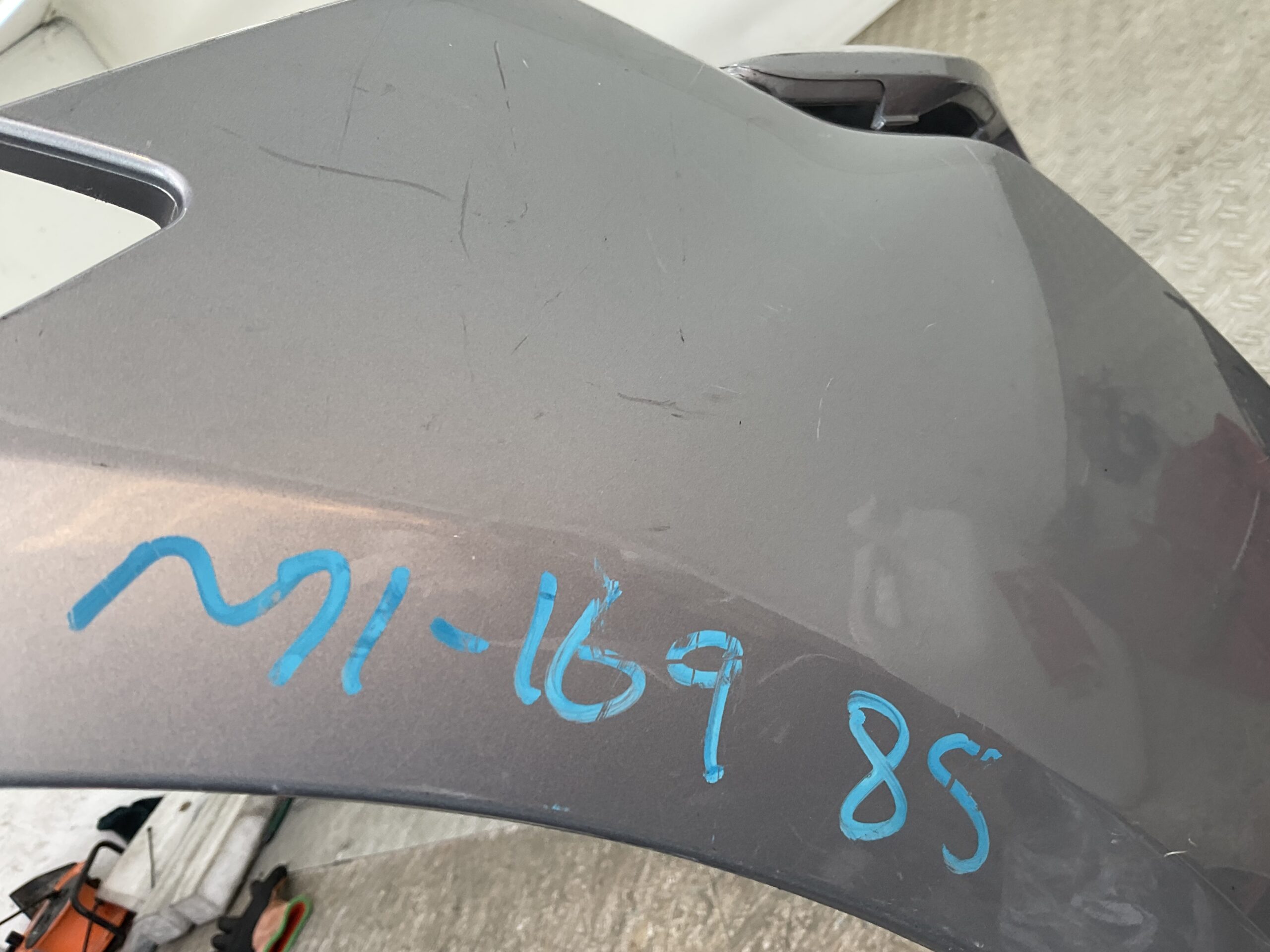 Bumper Porsche Taycan 9J1807683 Voorbumper MI16985